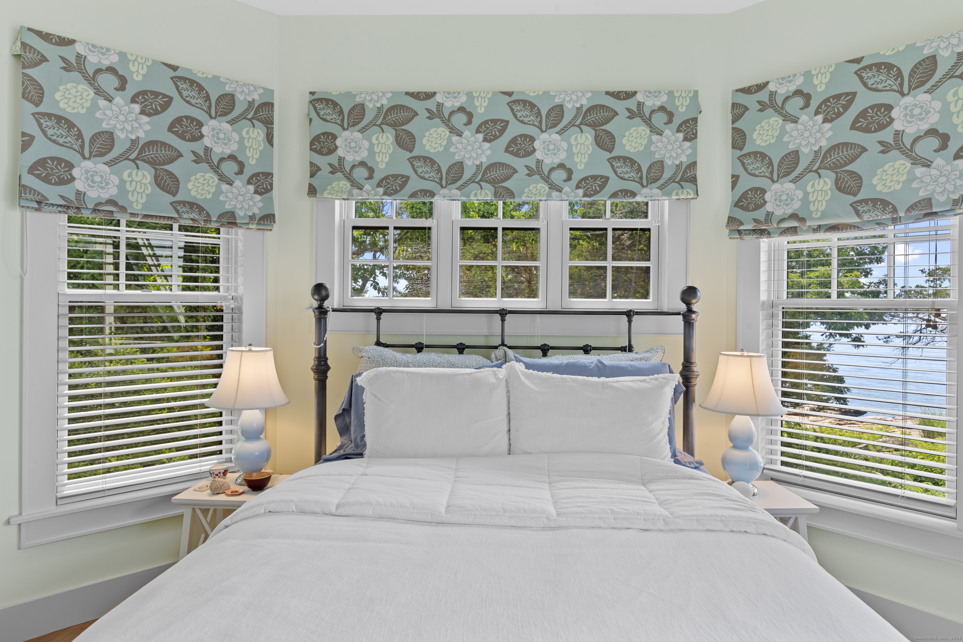 250 Joshua Point, Guilford, Connecticut 06437