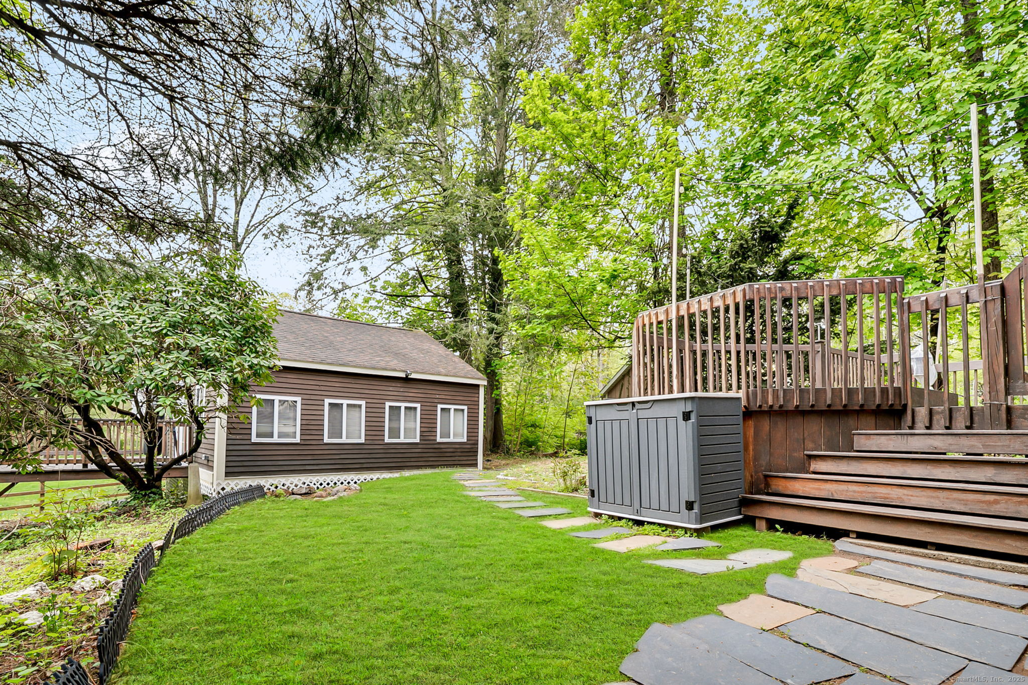 86 Rimmon, Woodbridge, Connecticut 06525