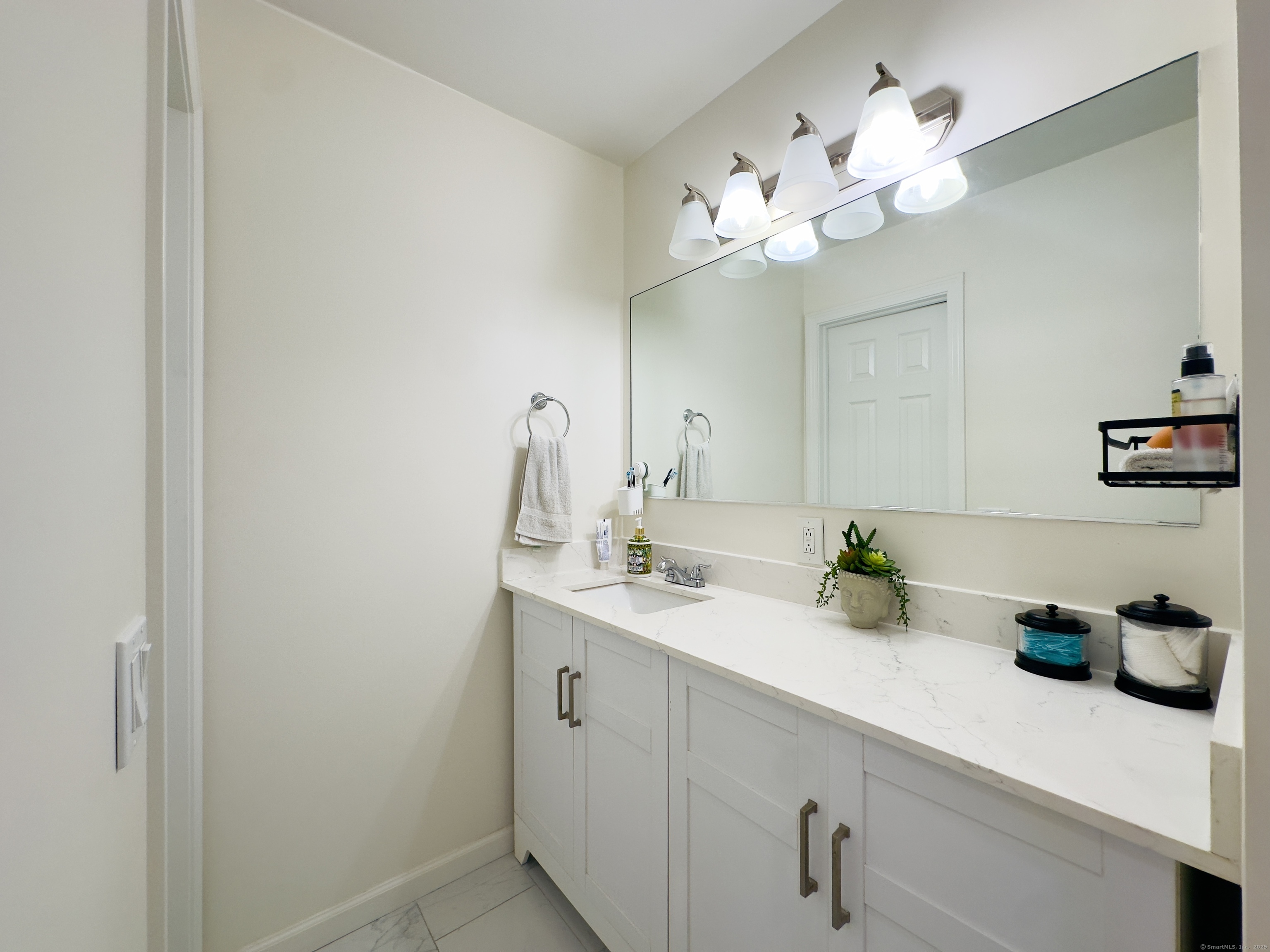 79 Prange, Brookfield, Connecticut 06804