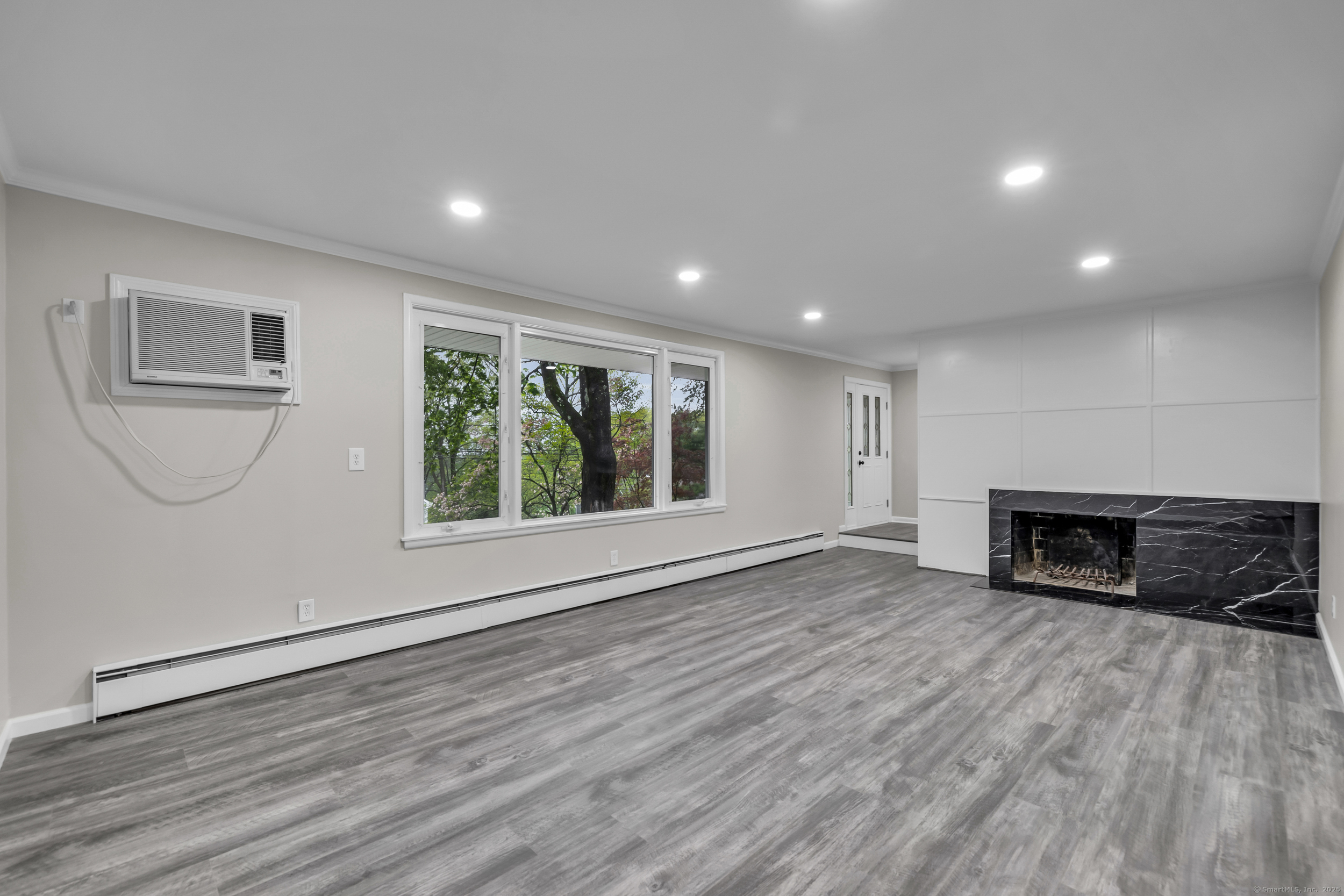 322 Lydale, Meriden, Connecticut 06450