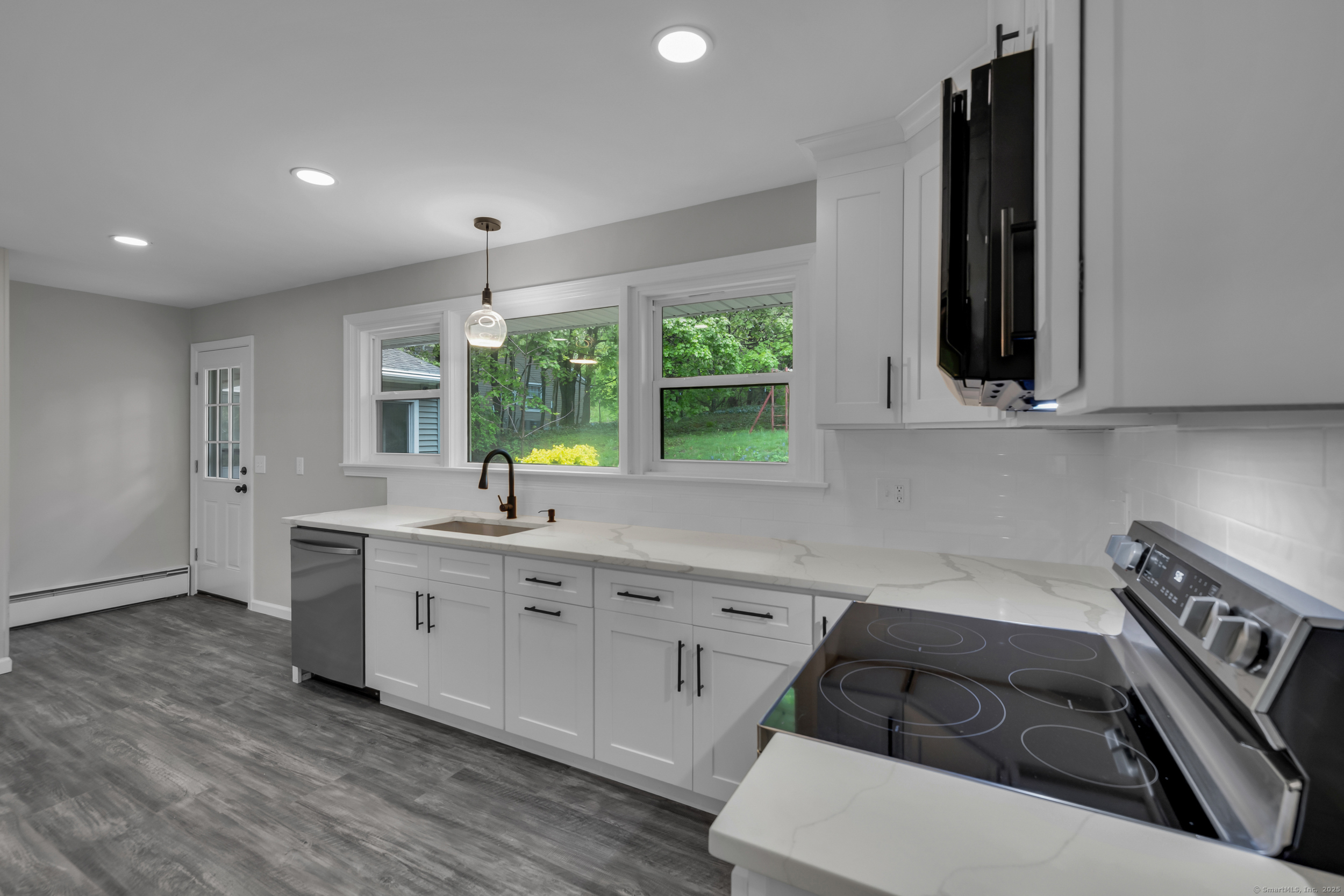 322 Lydale, Meriden, Connecticut 06450