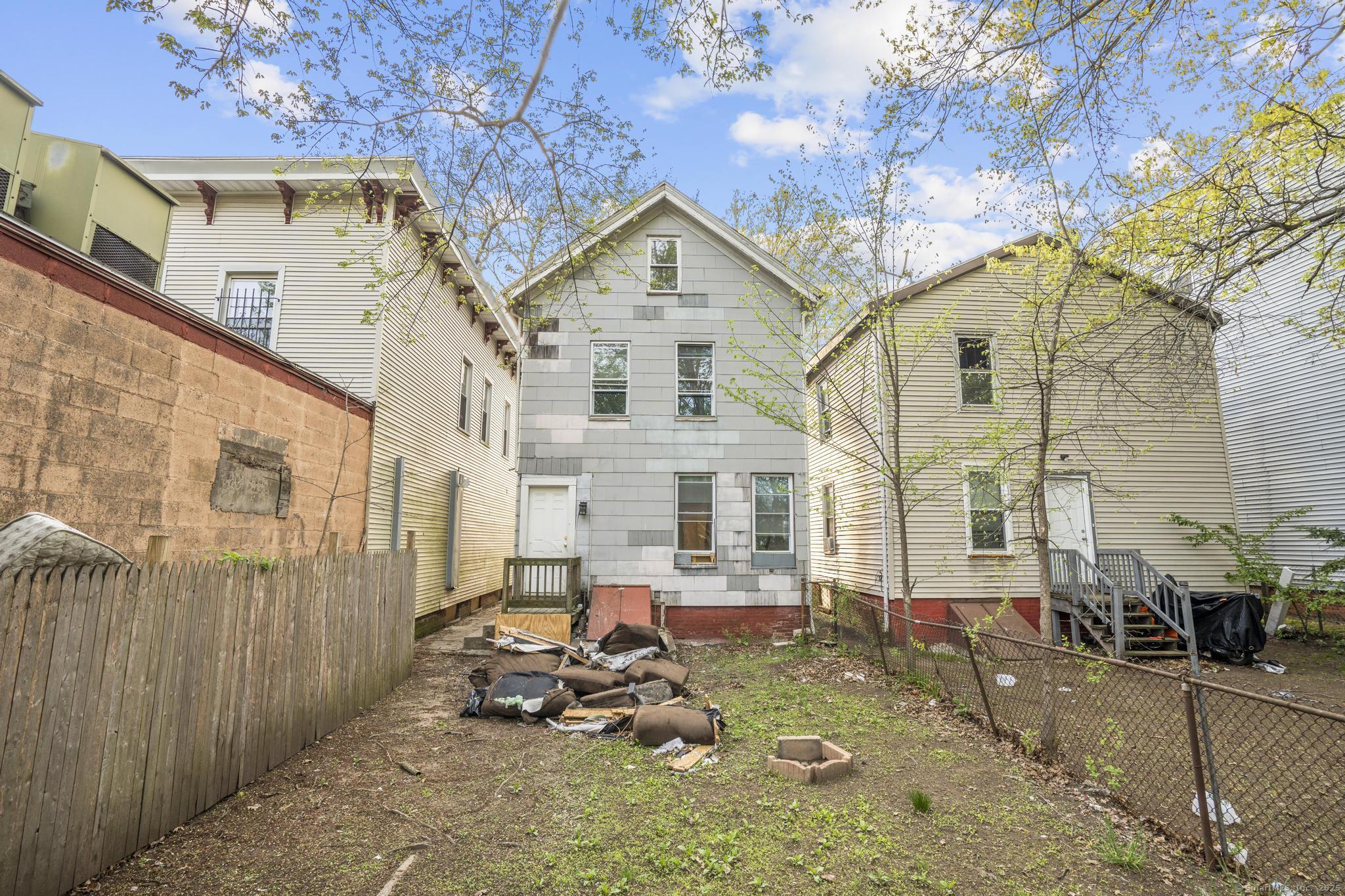17 Shelton, New Haven, Connecticut 06511