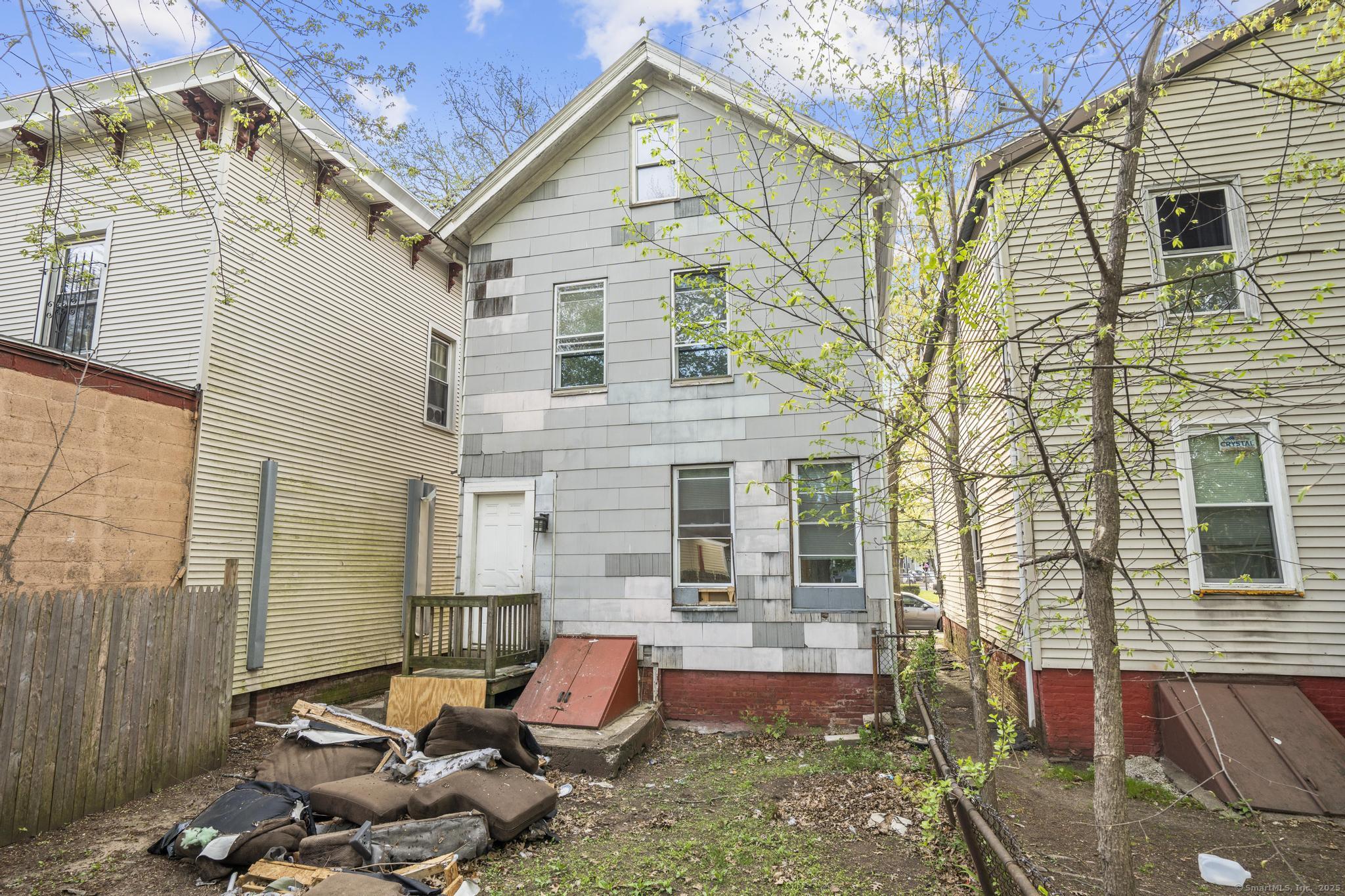 17 Shelton, New Haven, Connecticut 06511