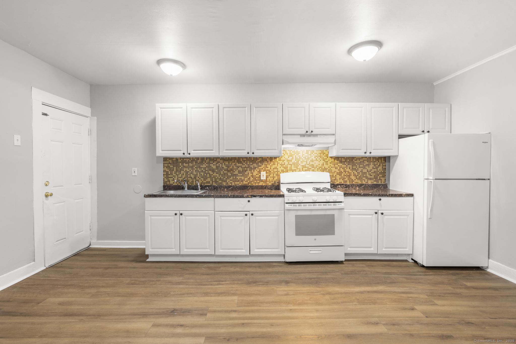 17 Shelton, New Haven, Connecticut 06511