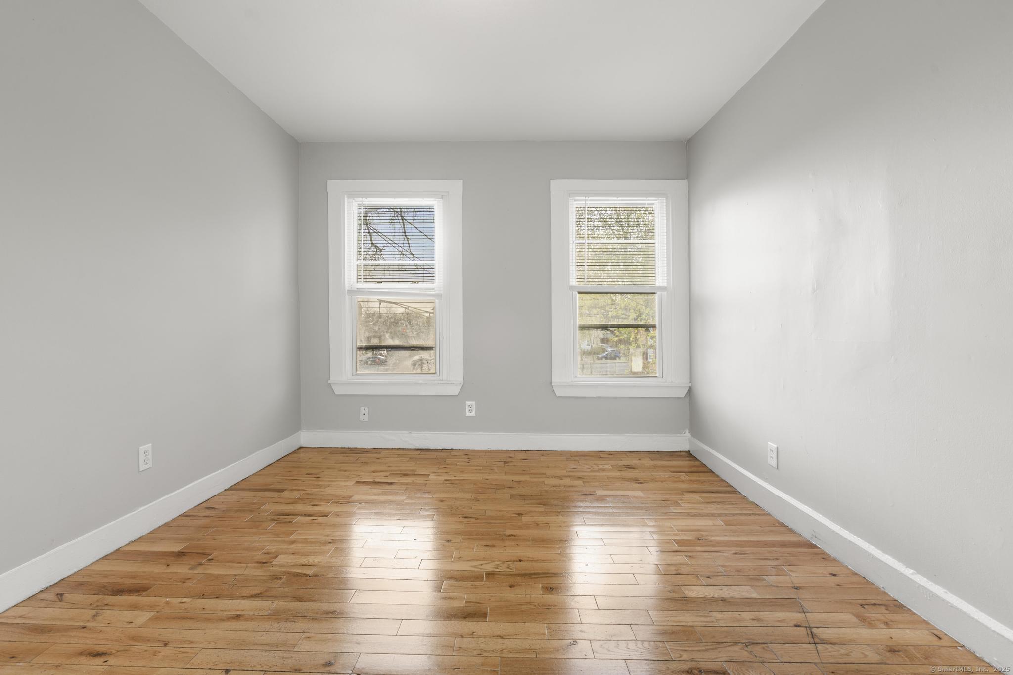 17 Shelton, New Haven, Connecticut 06511