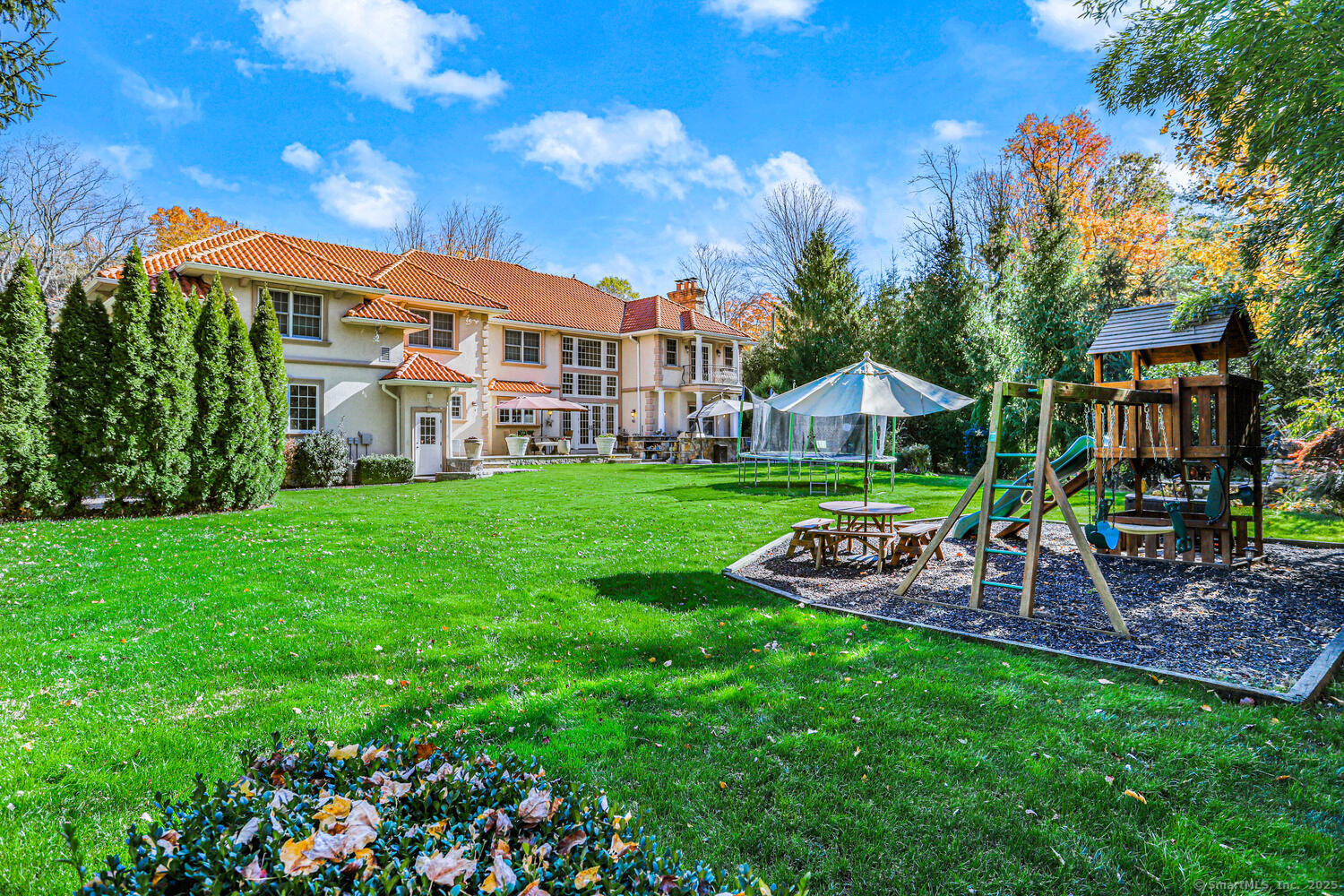 79 Comstock Hill, Norwalk, Connecticut 06850