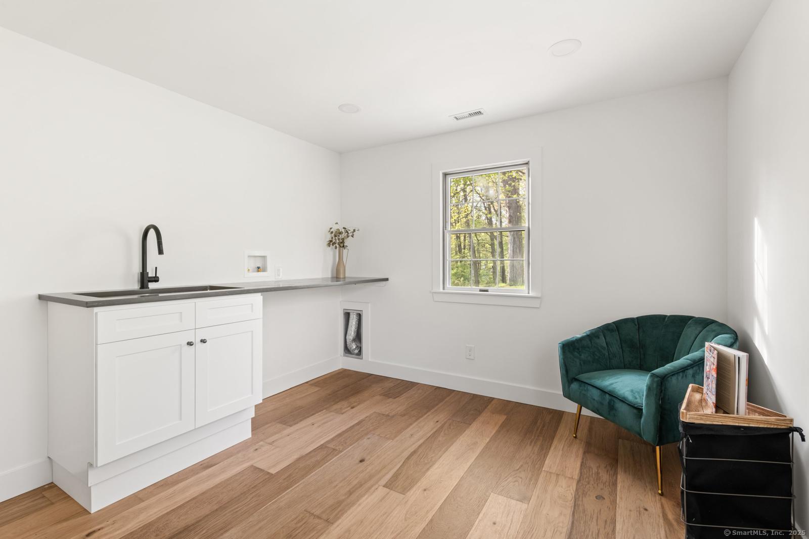 82 Indian Hill, Wilton, Connecticut 06897