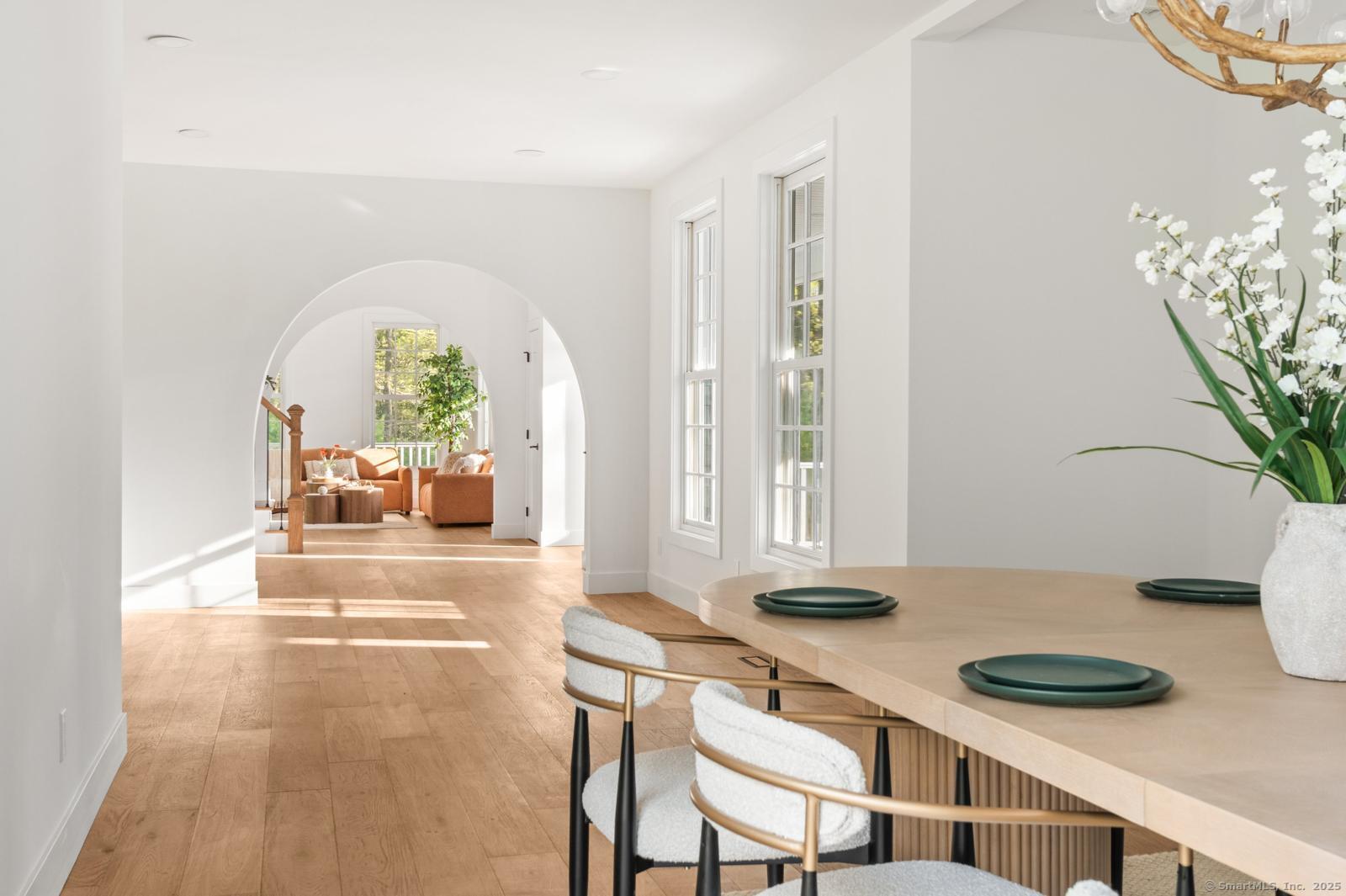 82 Indian Hill, Wilton, Connecticut 06897