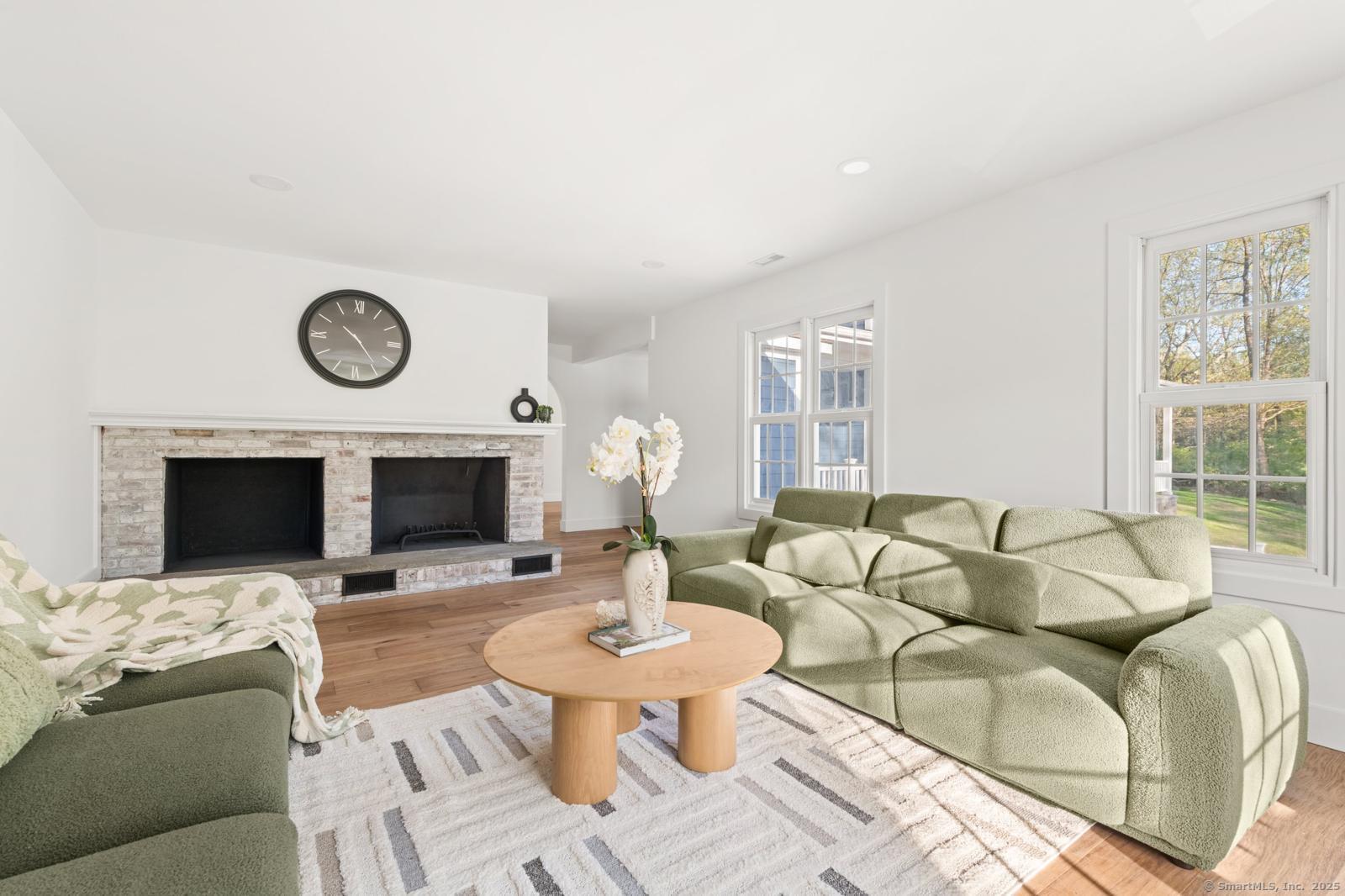 82 Indian Hill, Wilton, Connecticut 06897