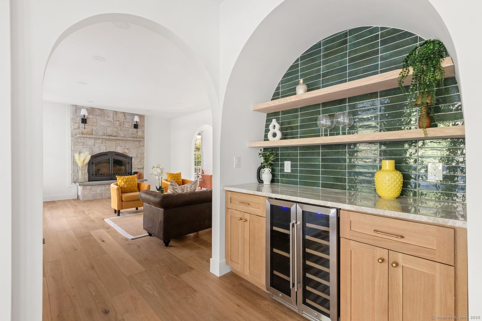 82 Indian Hill, Wilton, Connecticut 06897