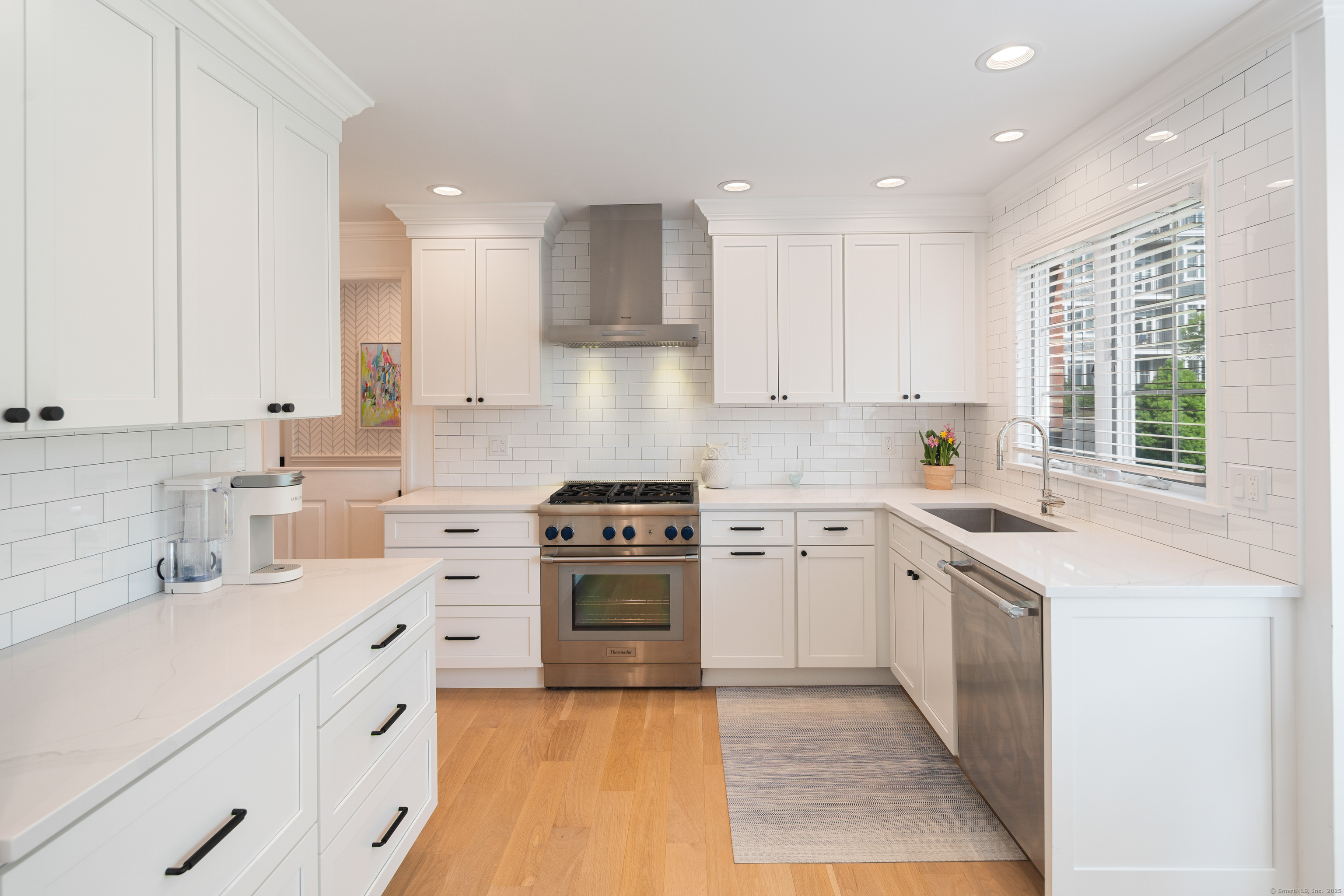 1 Maple, New Canaan, Connecticut 06840