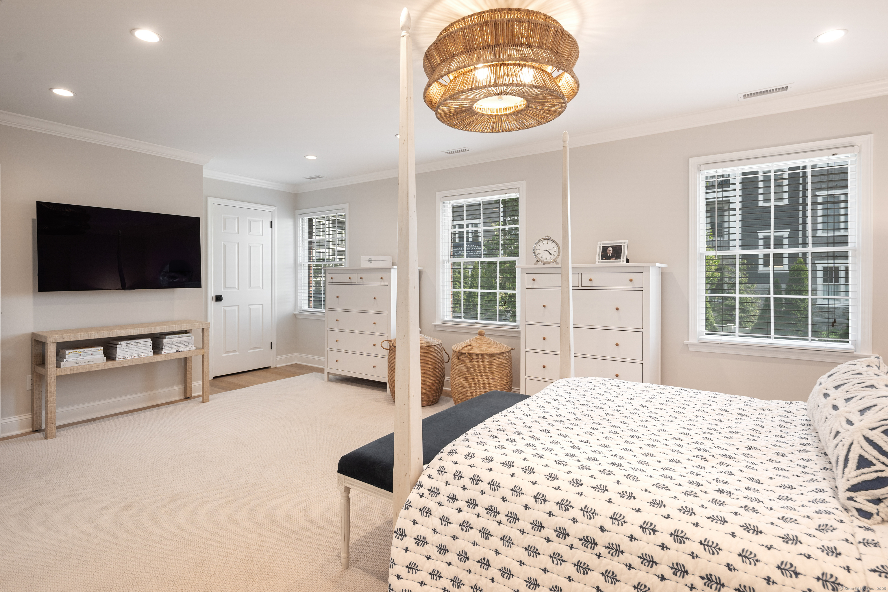 1 Maple, New Canaan, Connecticut 06840