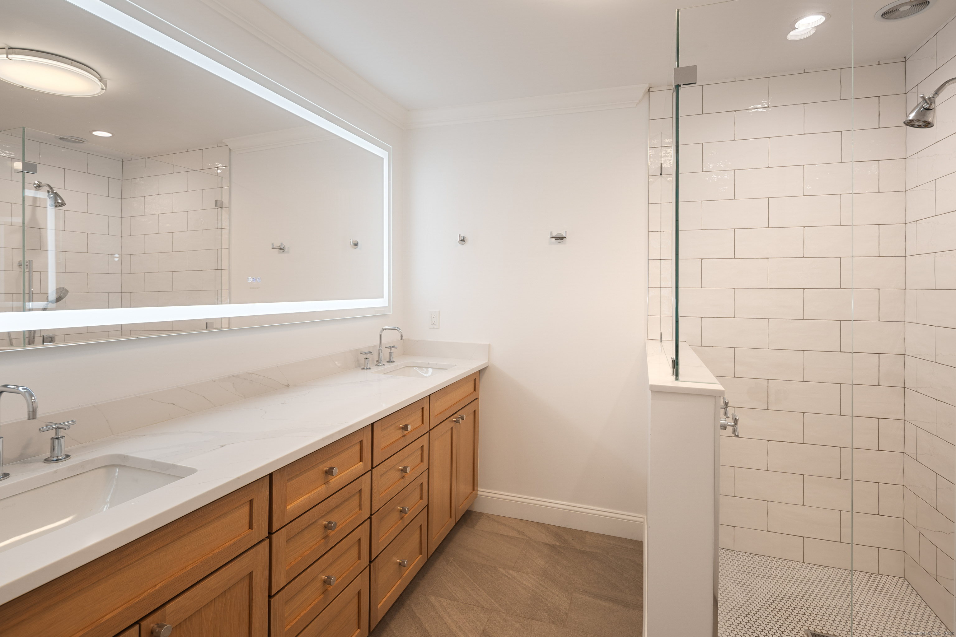 1 Maple, New Canaan, Connecticut 06840