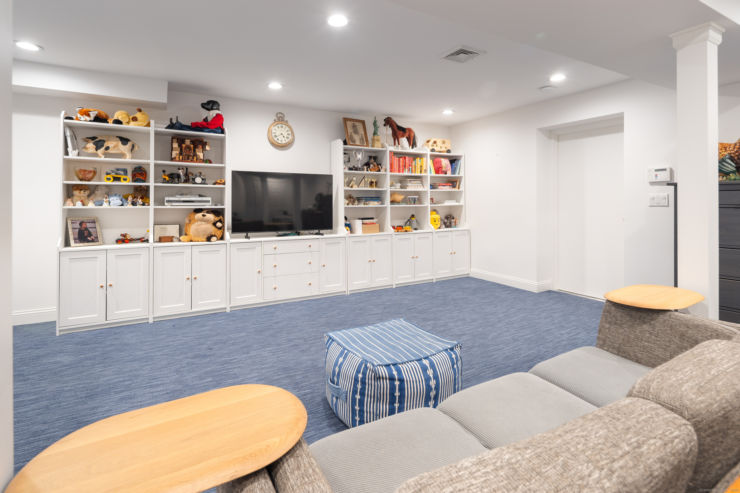 1 Maple, New Canaan, Connecticut 06840