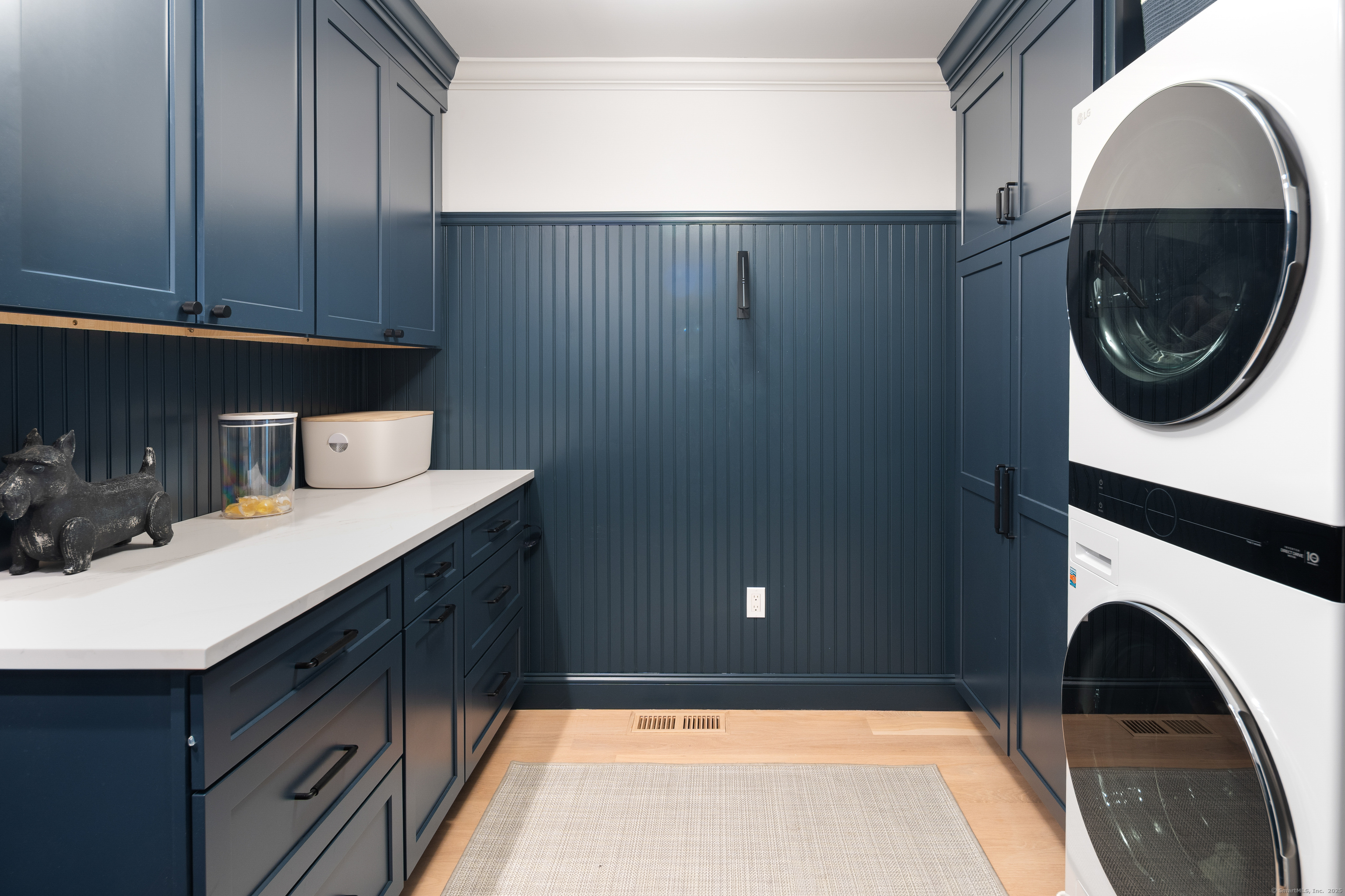 1 Maple, New Canaan, Connecticut 06840