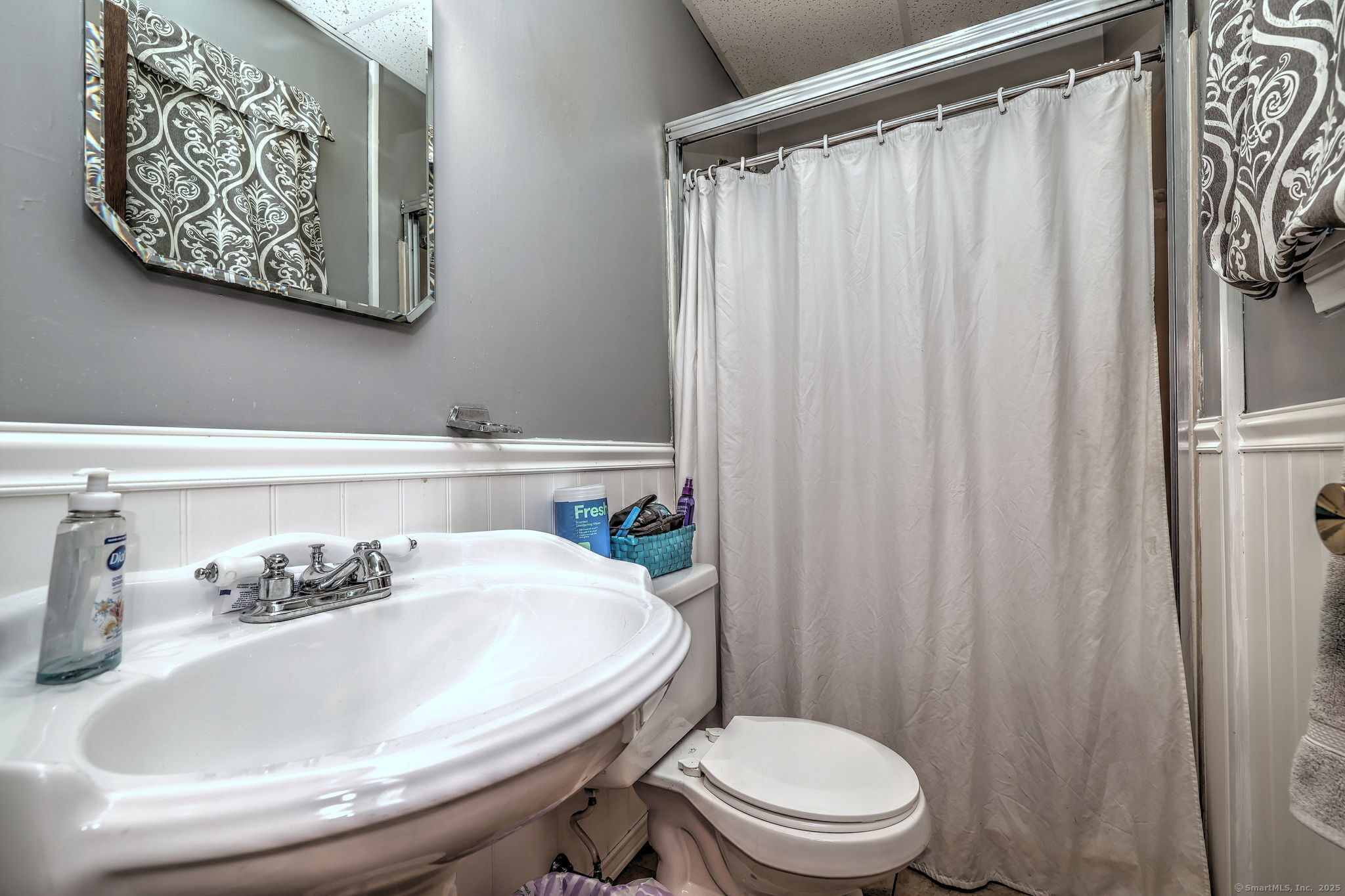 1005 Bassett, Watertown, Connecticut 06795