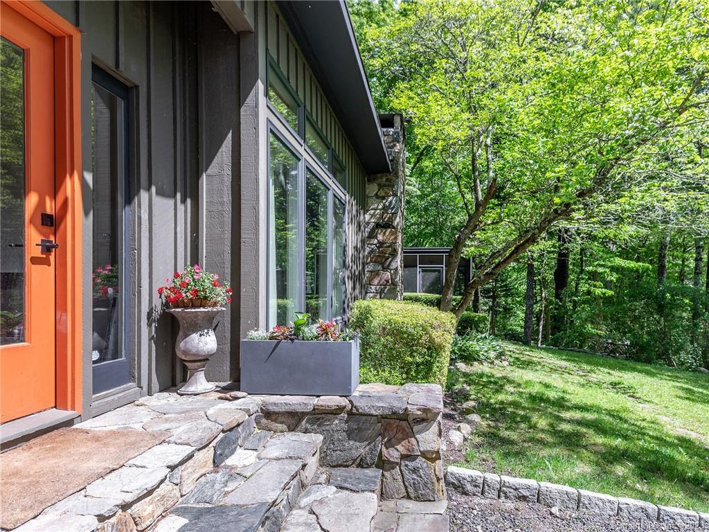 95 Shinar Mountain, Washington, Connecticut 06794