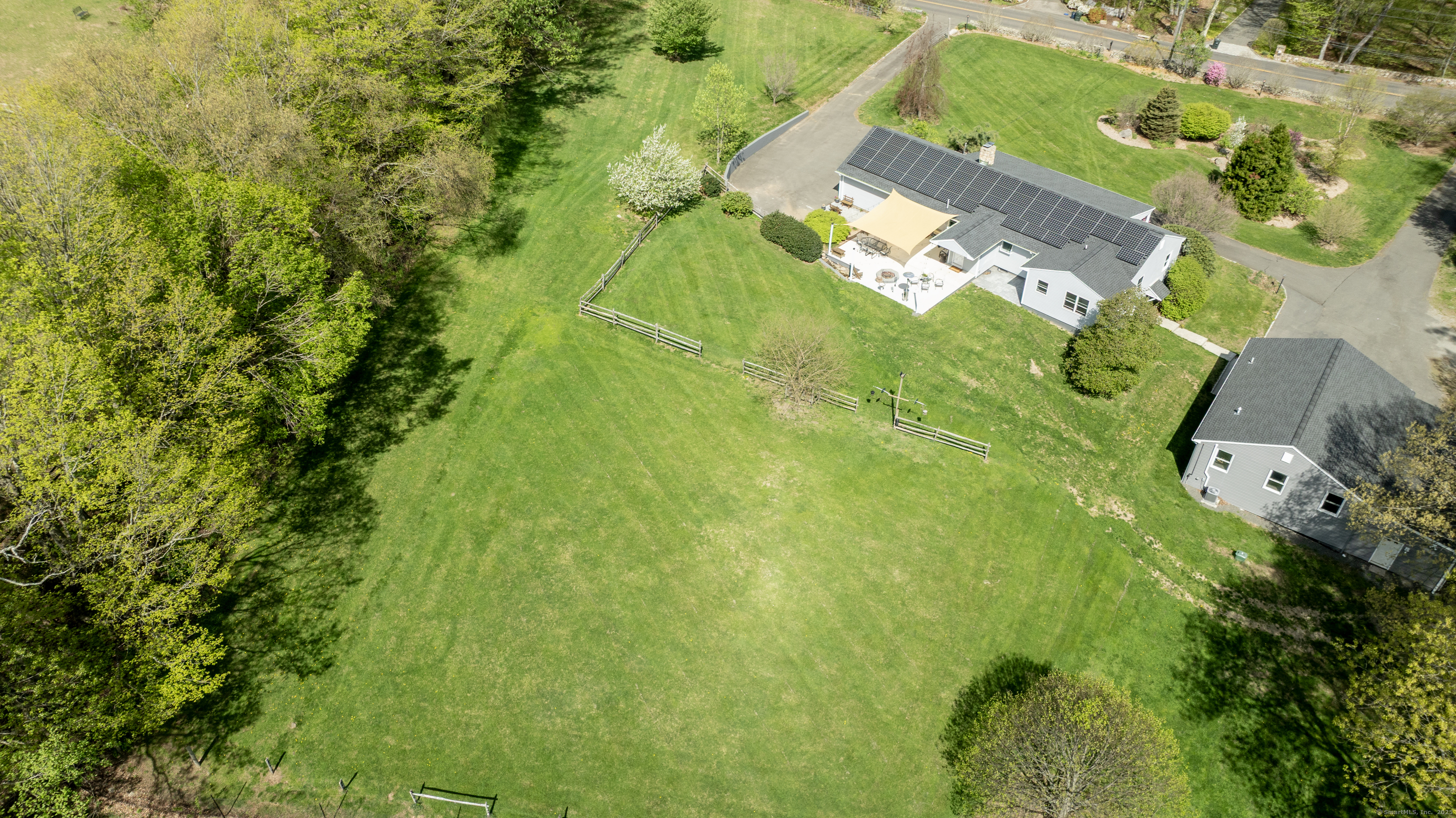 41 Castle Meadow, Newtown, Connecticut 06470