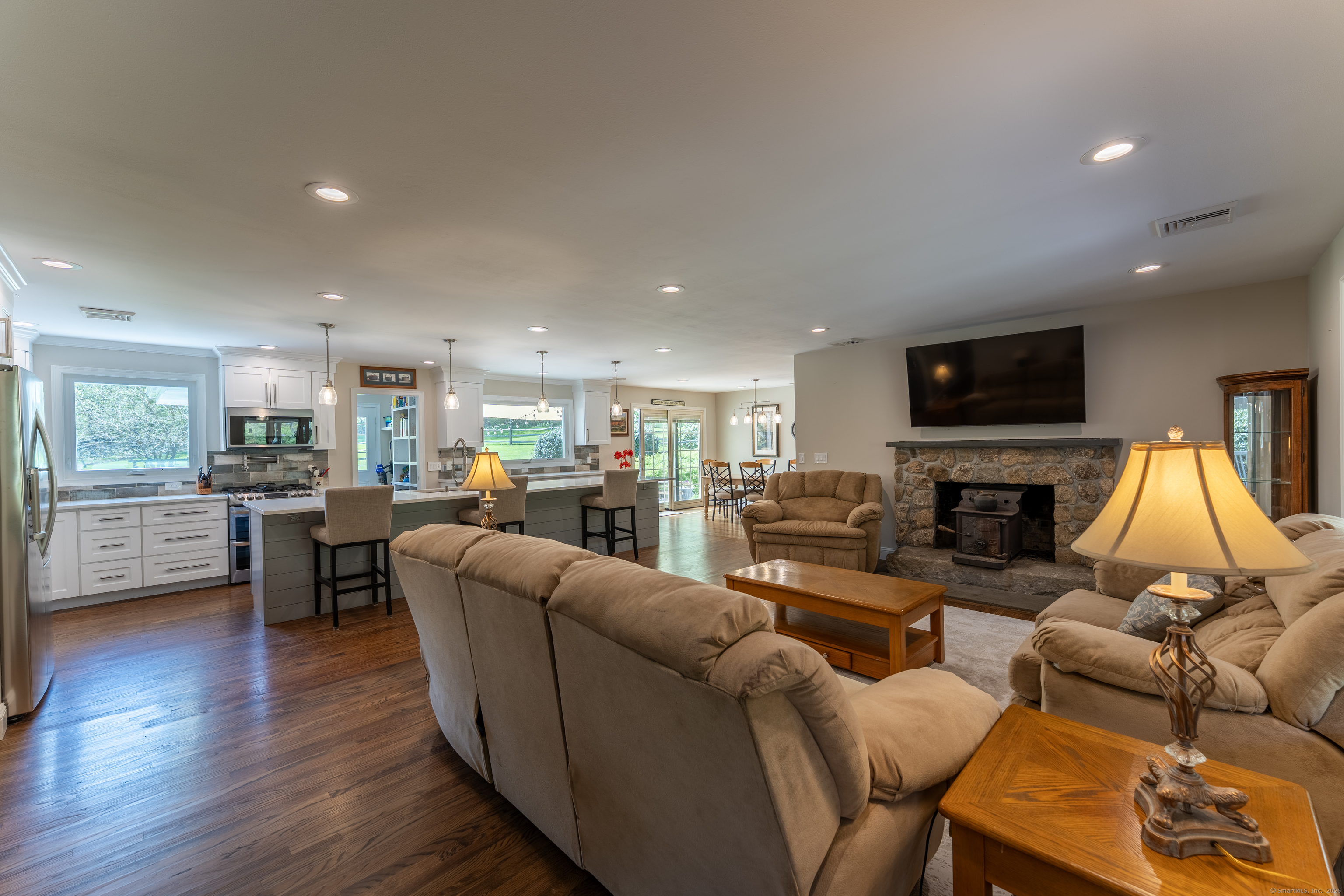 41 Castle Meadow, Newtown, Connecticut 06470