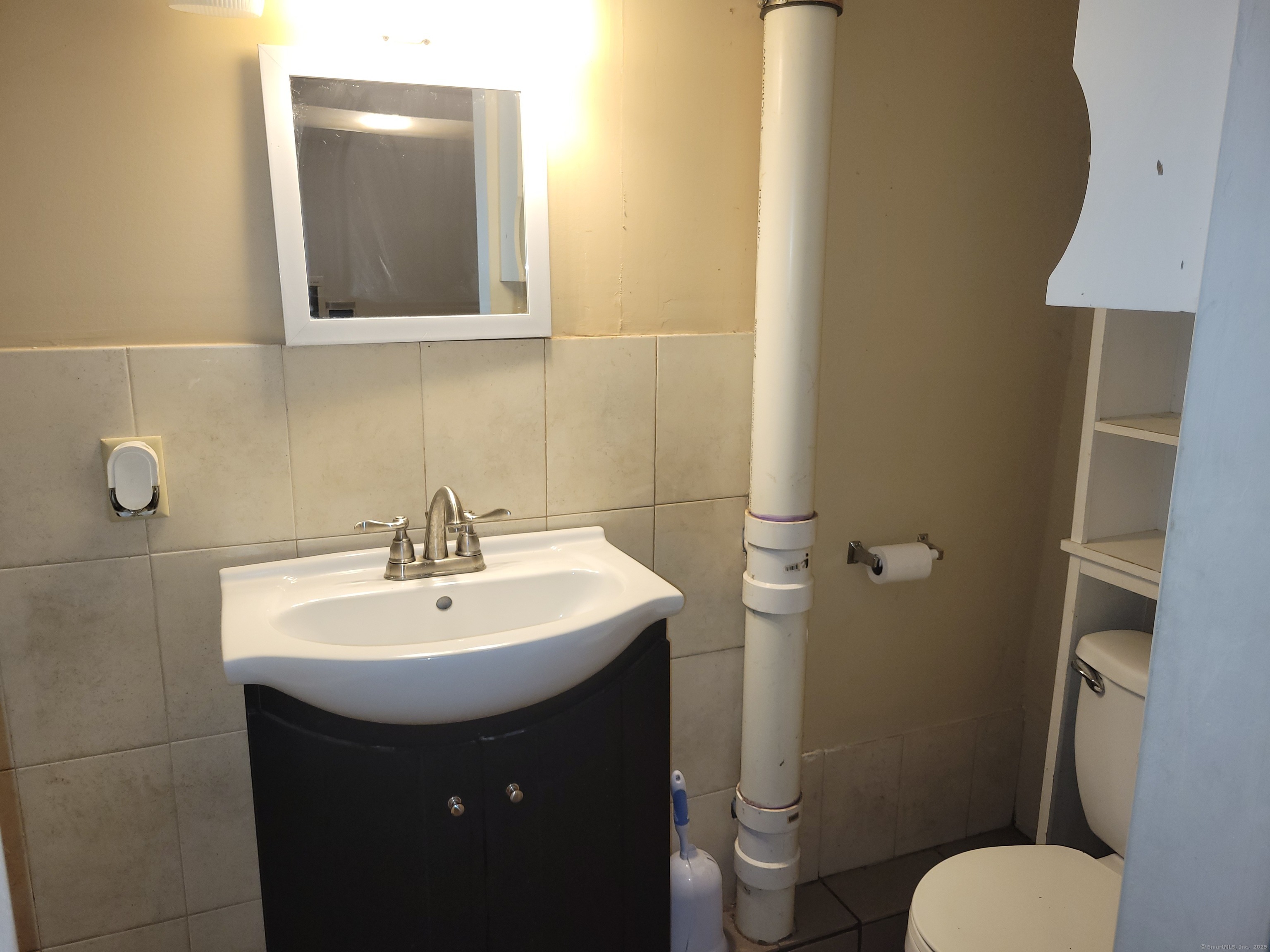 376 Congress, Waterbury, Connecticut 06708