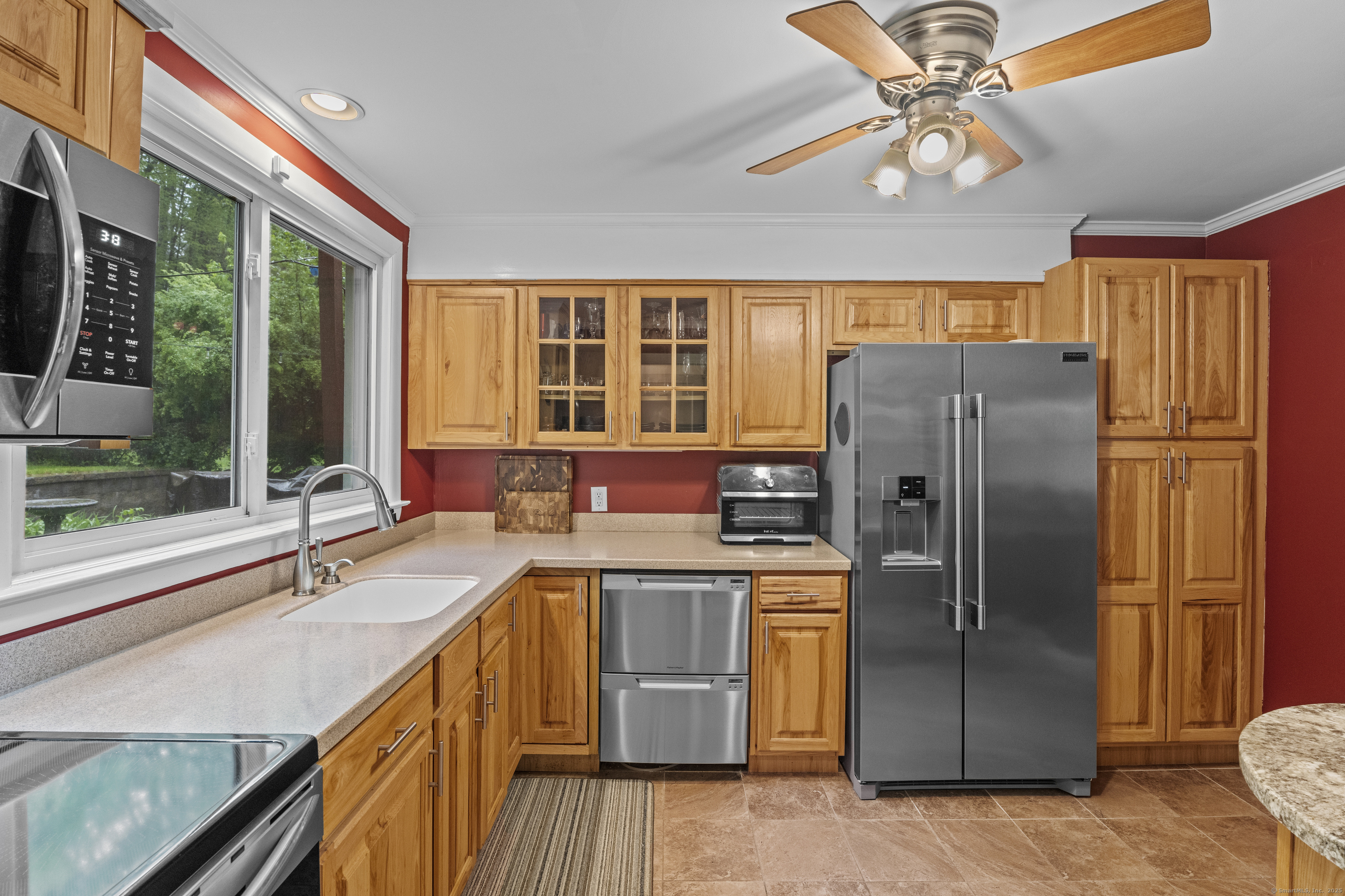 196 Harrison, Cheshire, Connecticut 06410