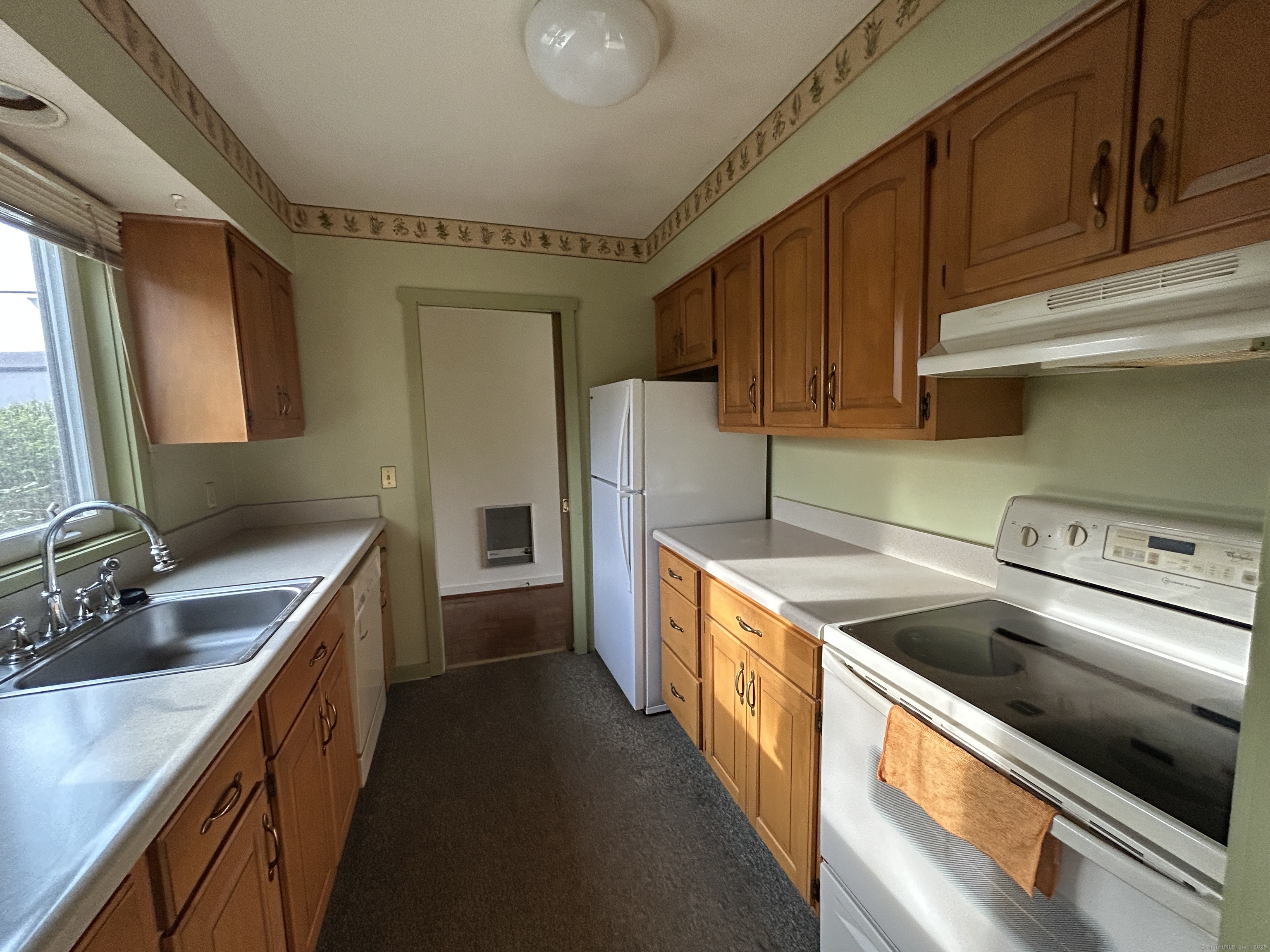 8 Pilgrim, Wallingford, Connecticut 06492
