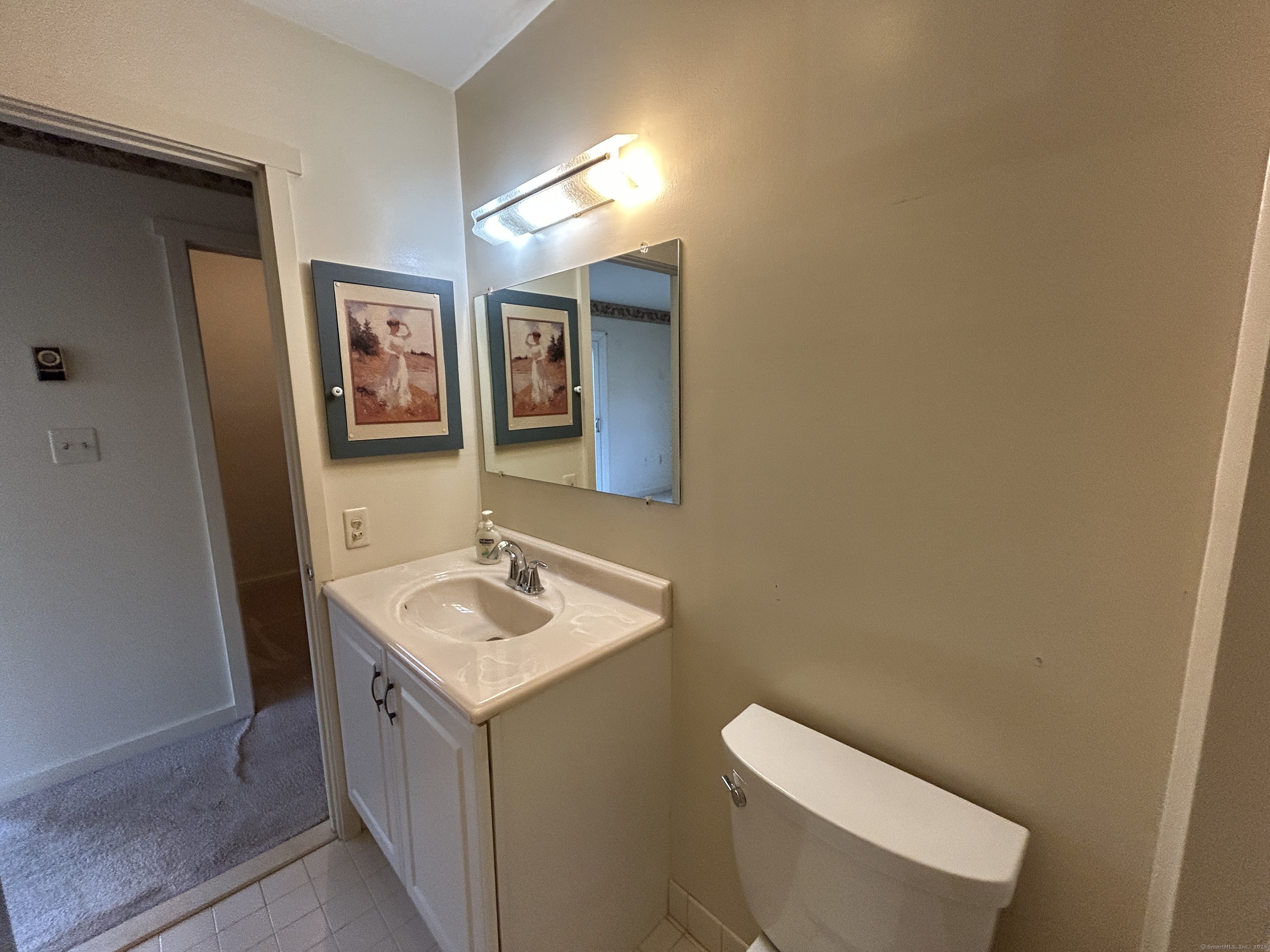 8 Pilgrim, Wallingford, Connecticut 06492