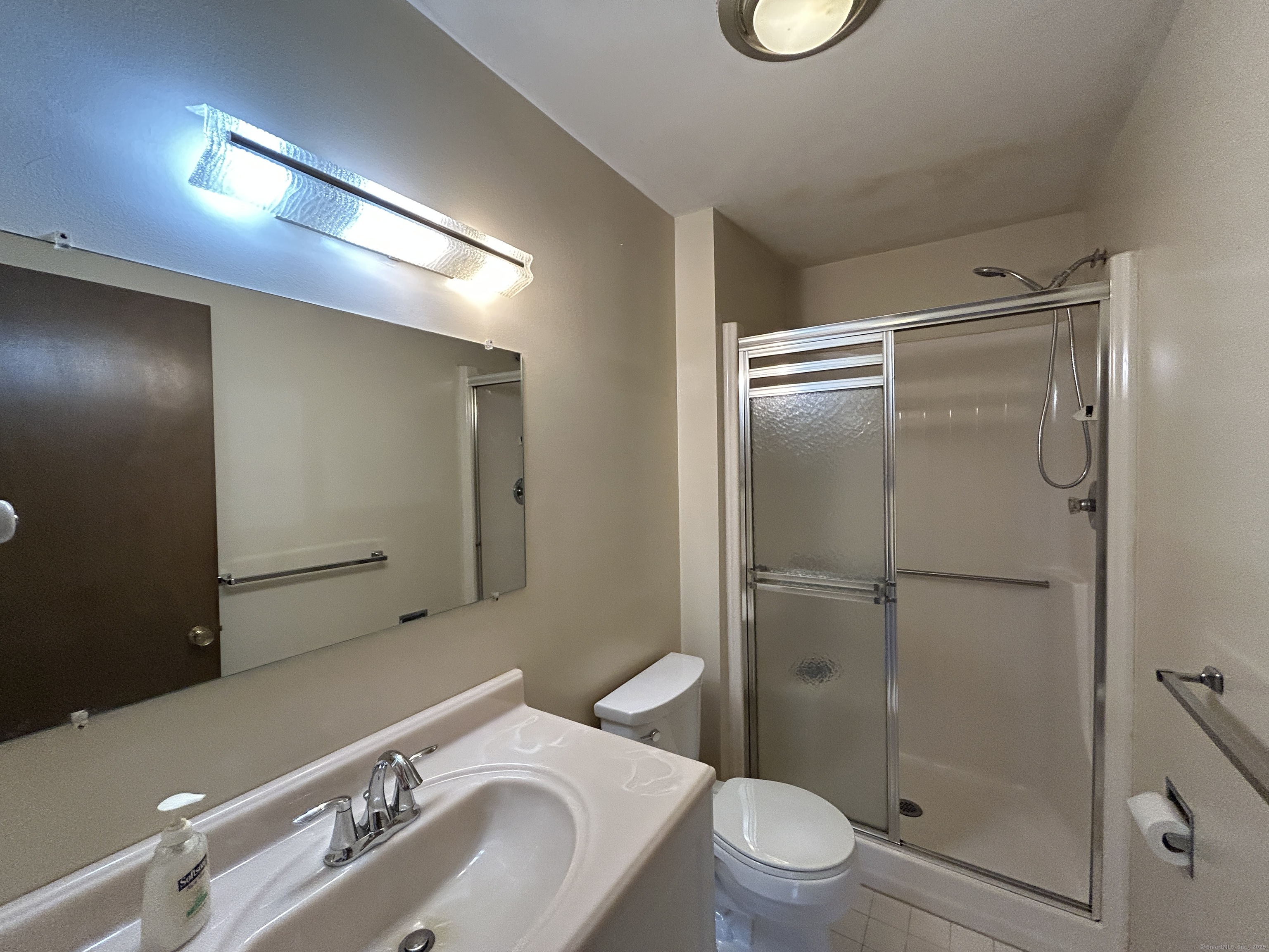 8 Pilgrim, Wallingford, Connecticut 06492