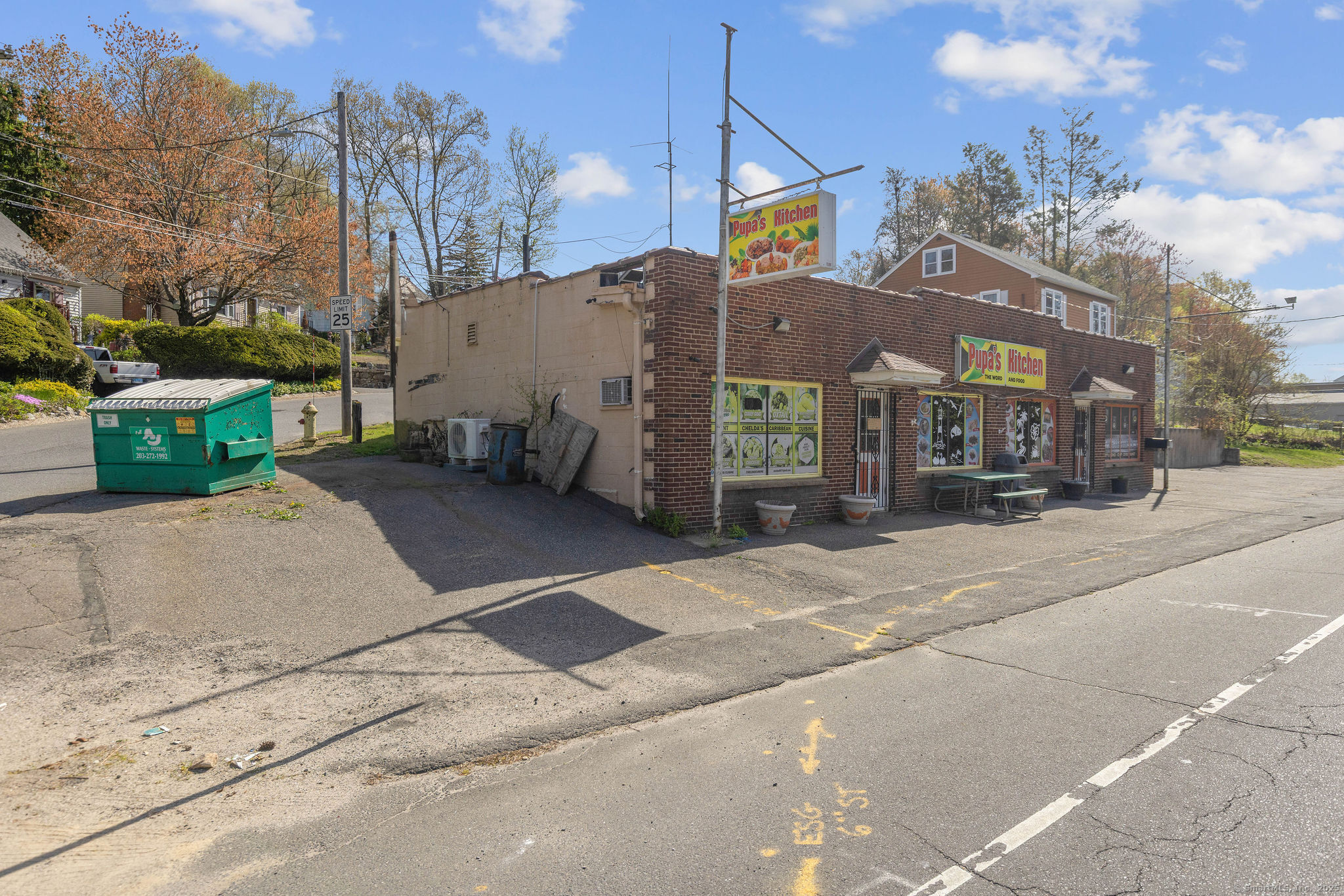 873 Meriden, Waterbury, Connecticut 06705