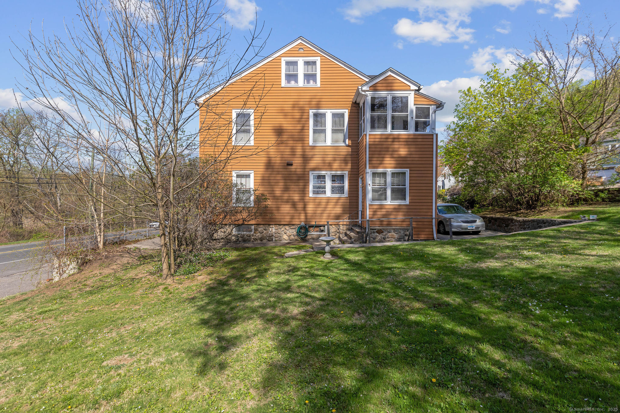 873 Meriden, Waterbury, Connecticut 06705