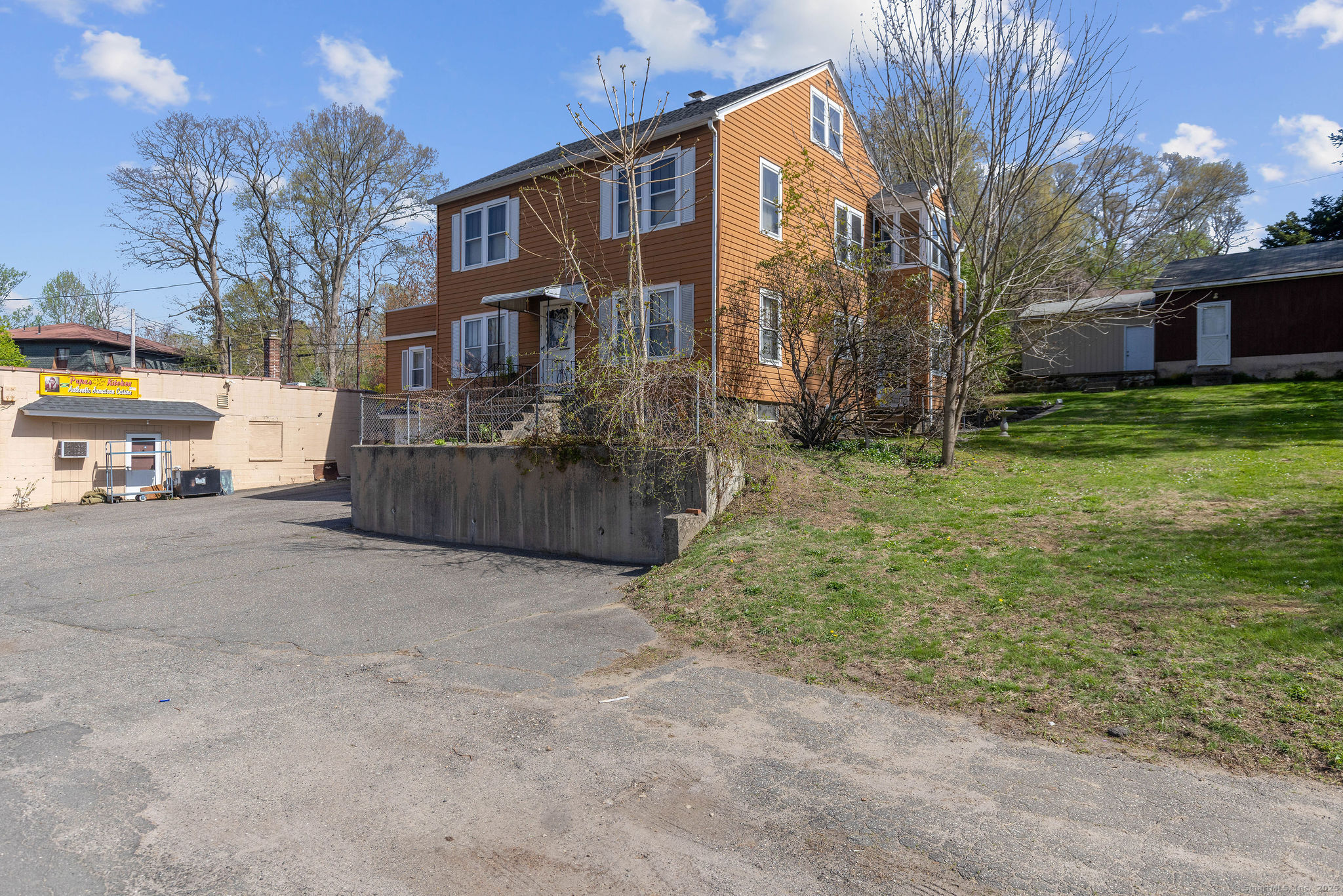 873 Meriden, Waterbury, Connecticut 06705