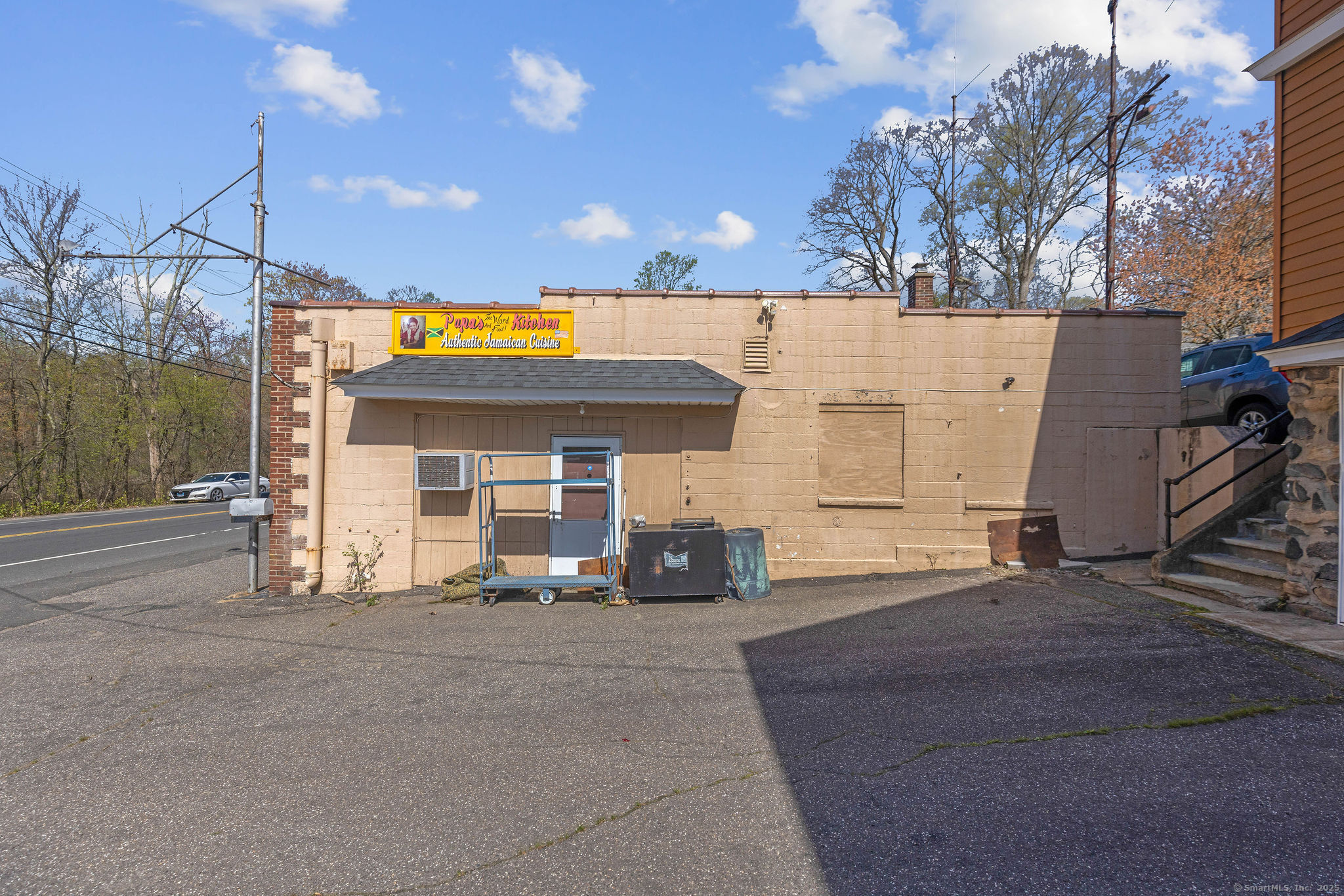 873 Meriden, Waterbury, Connecticut 06705