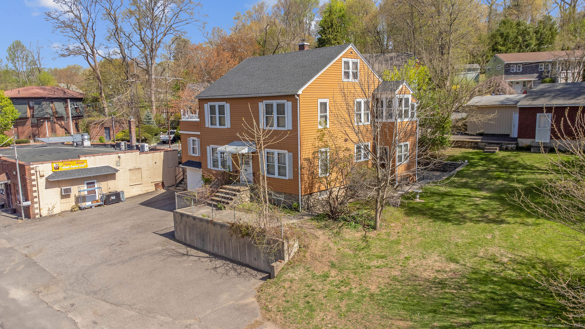 873 Meriden, Waterbury, Connecticut 06705