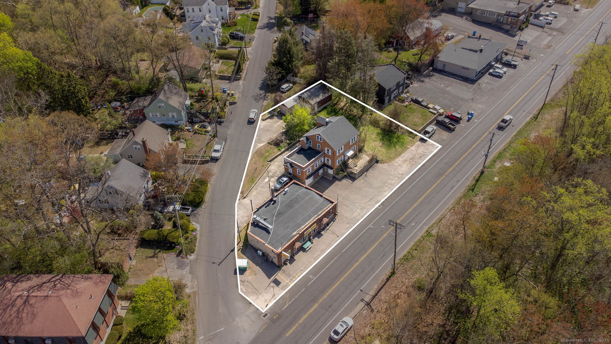873 Meriden, Waterbury, Connecticut 06705