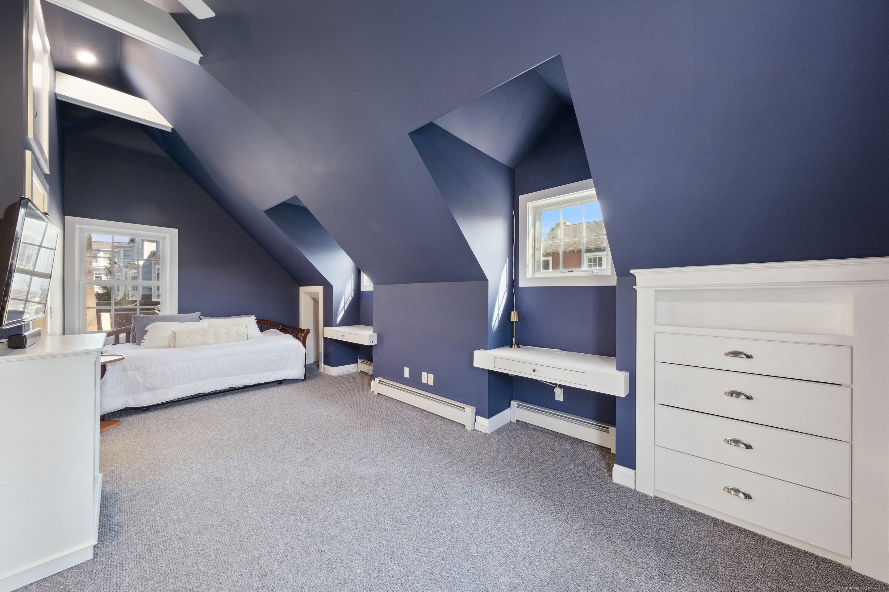 639 Center, Fairfield, Connecticut 06890