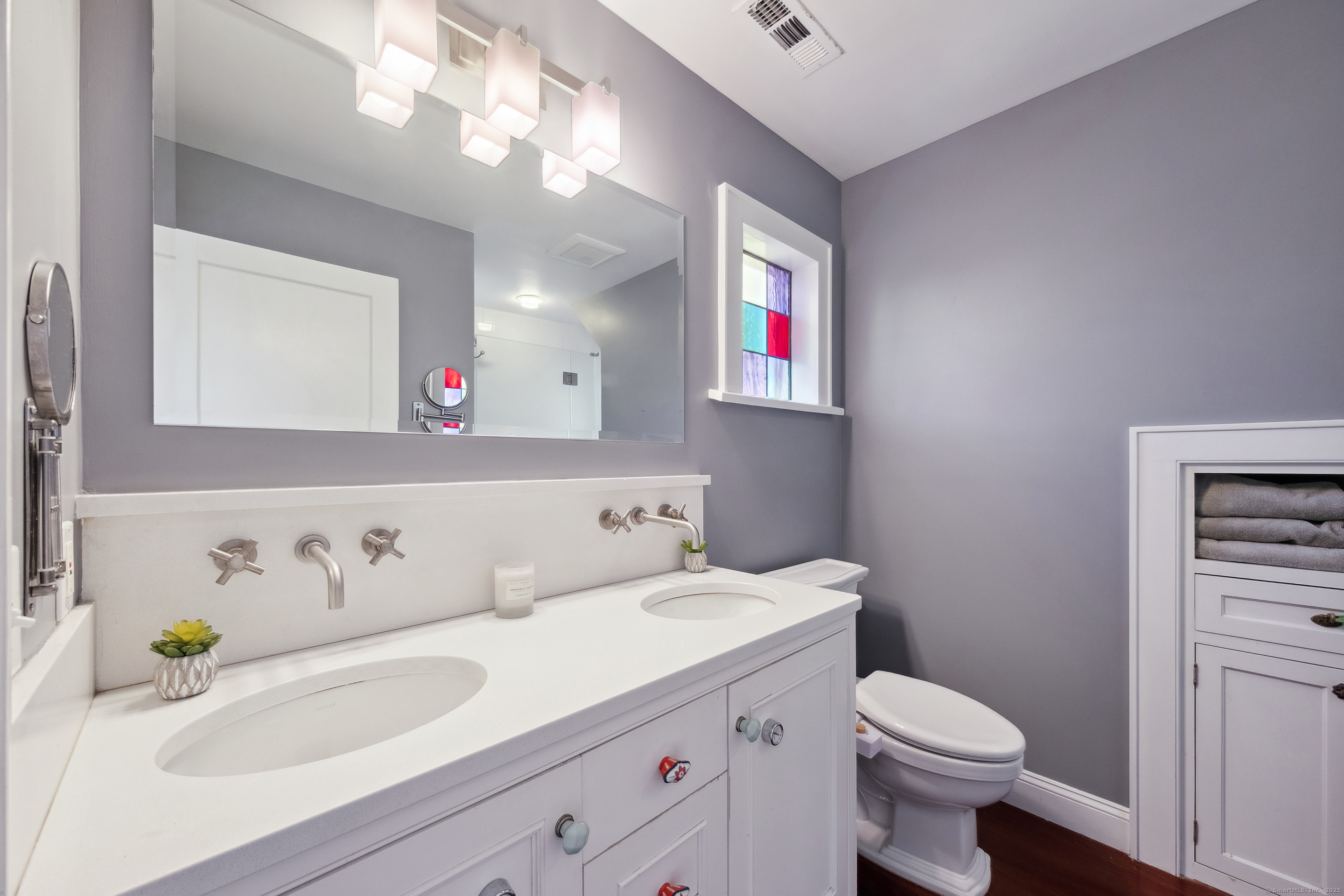 639 Center, Fairfield, Connecticut 06890