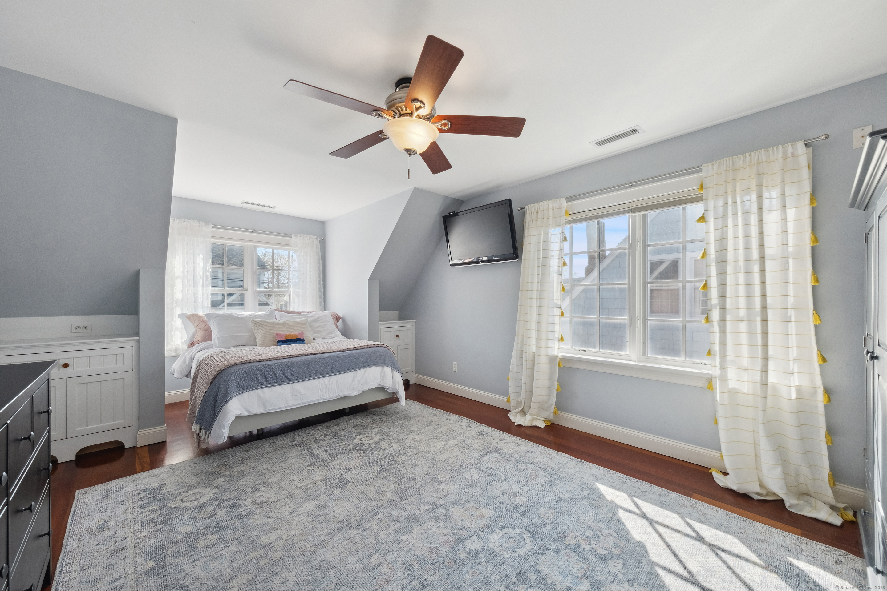 639 Center, Fairfield, Connecticut 06890
