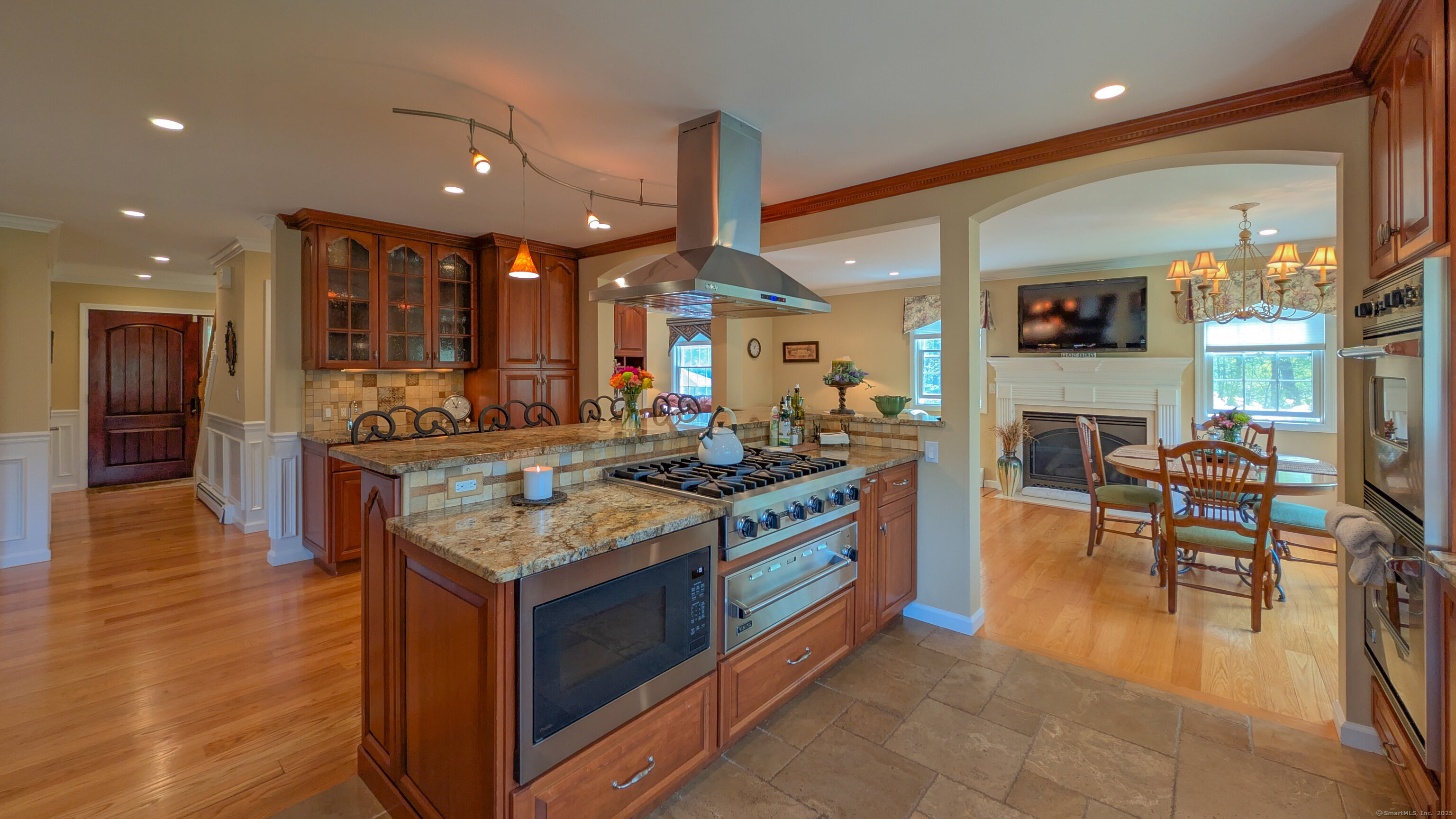 230 Ball Pond, New Fairfield, Connecticut 06812