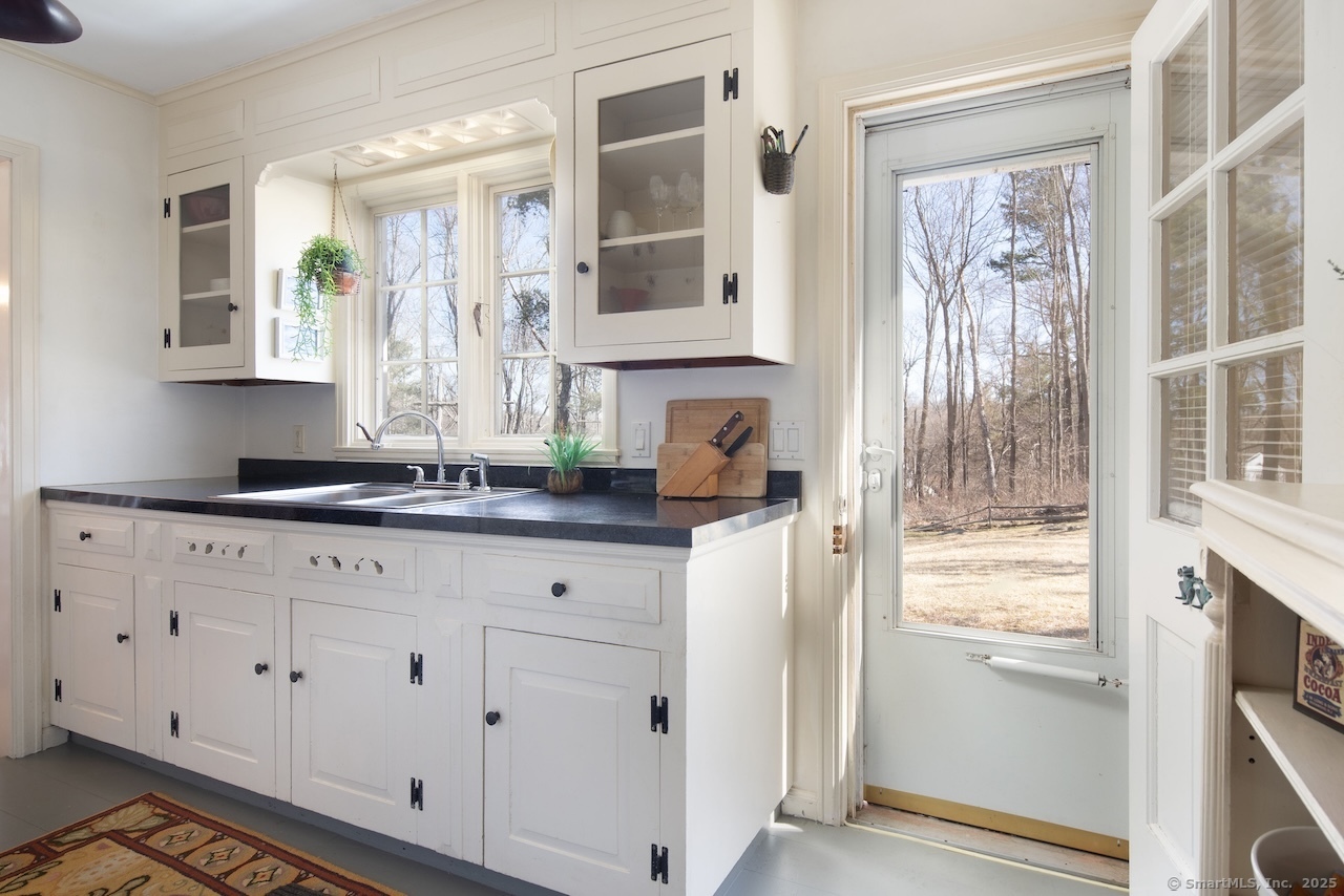 106 Jackson, Sharon, Connecticut 06069