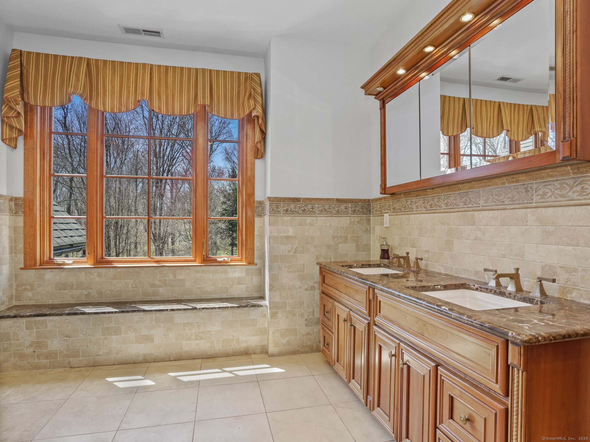 17 Fire Hill, Redding, Connecticut 06896