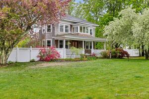 Homes for sale in Old Saybrook, CT | 26 College St, Old Saybrook, CT 06475 | MLS# 24093401