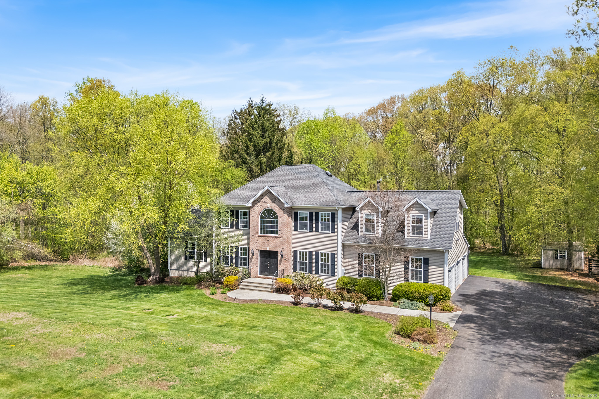 11 Aldo, Woodbridge, Connecticut 06525