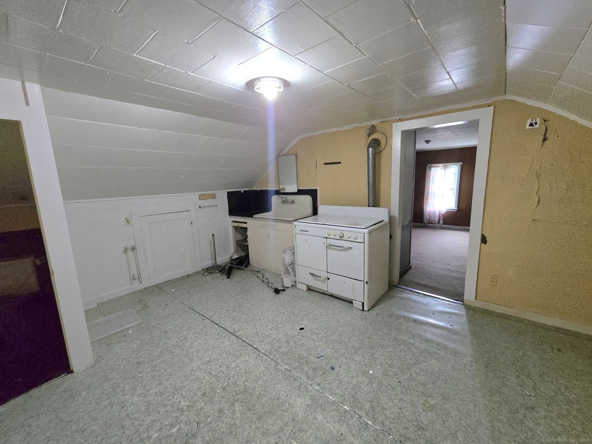 495 Curtis, Meriden, Connecticut 06450