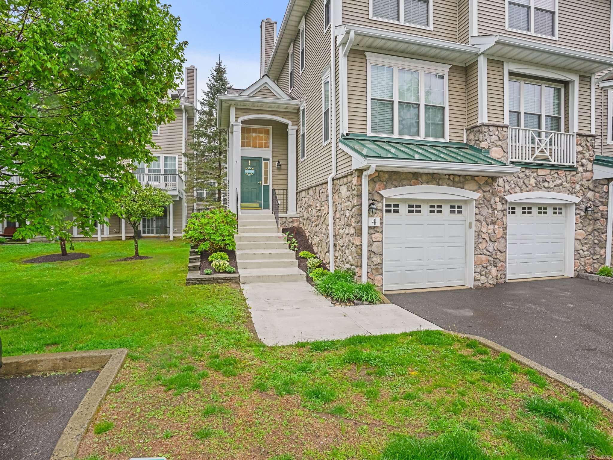 4 Cambridge, Danbury, Connecticut 06811