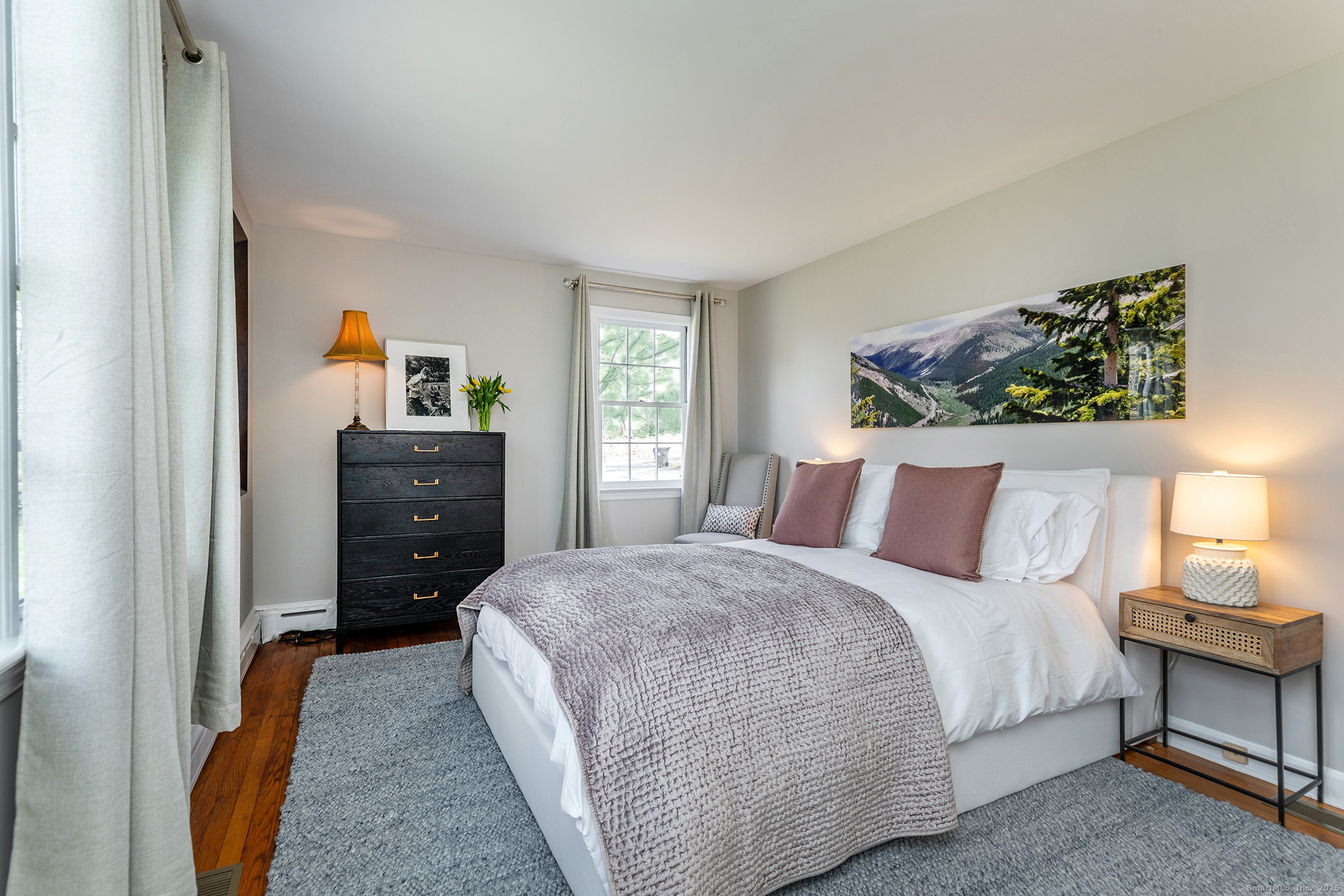 108 East, Washington, Connecticut 06793