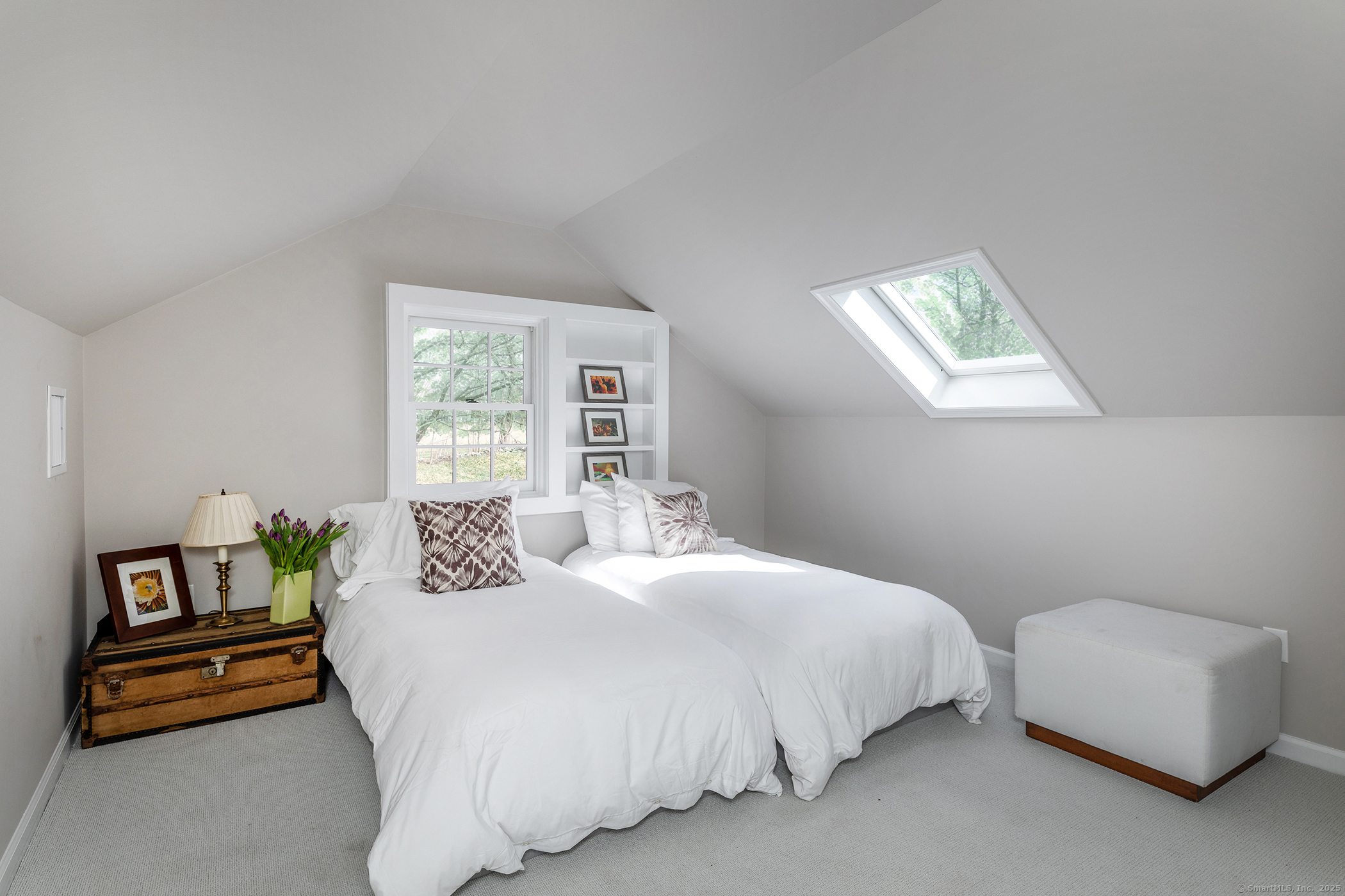 108 East, Washington, Connecticut 06793