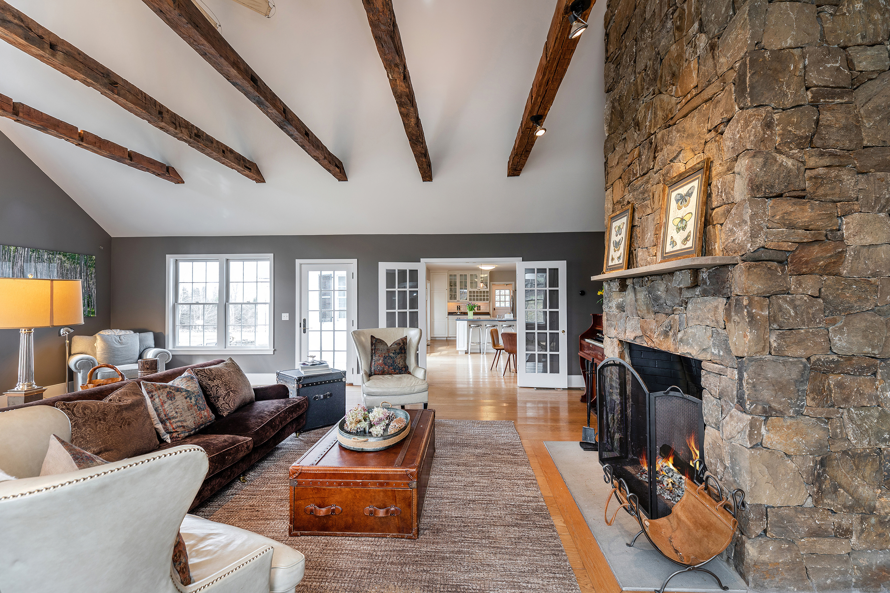 108 East, Washington, Connecticut 06793