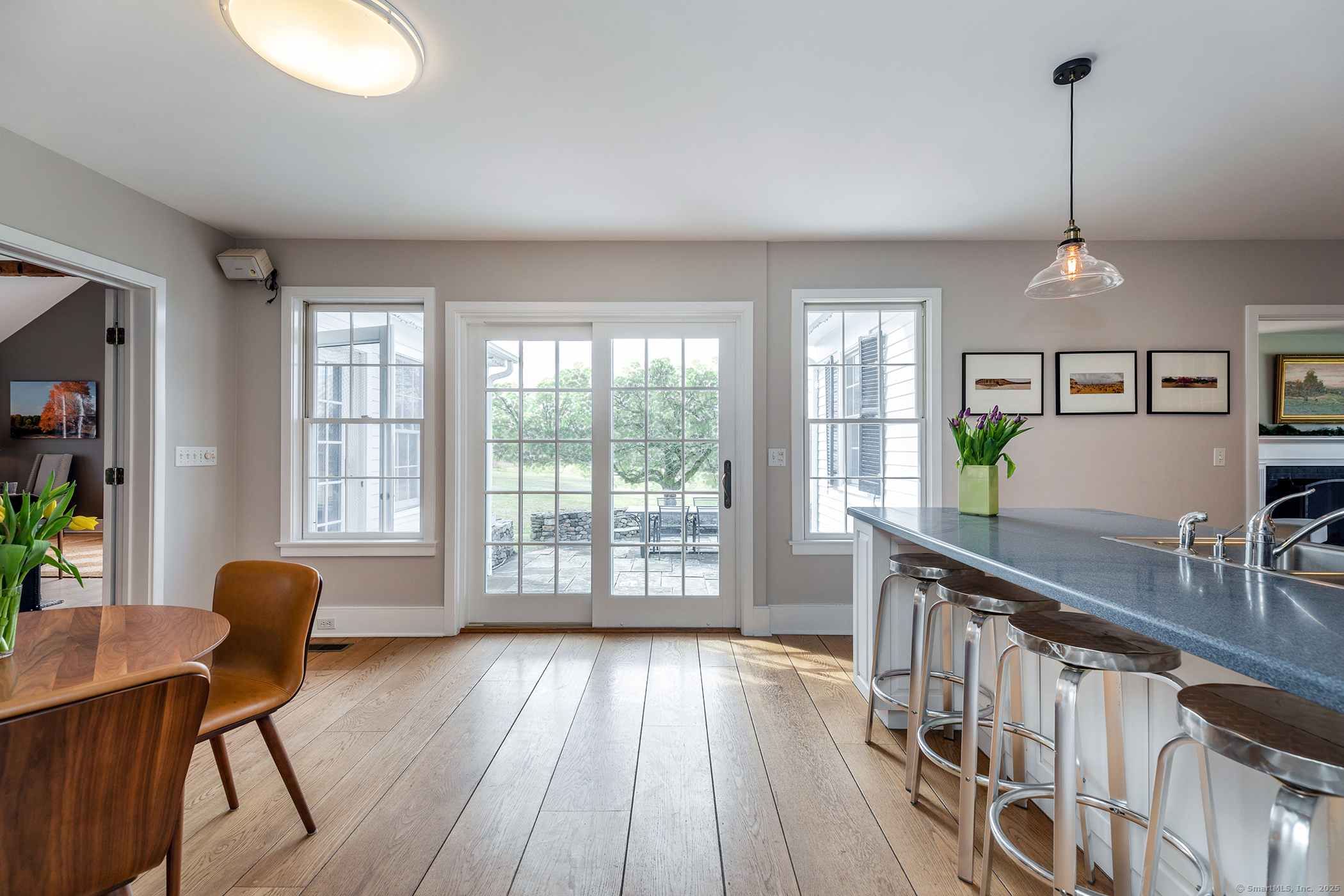 108 East, Washington, Connecticut 06793