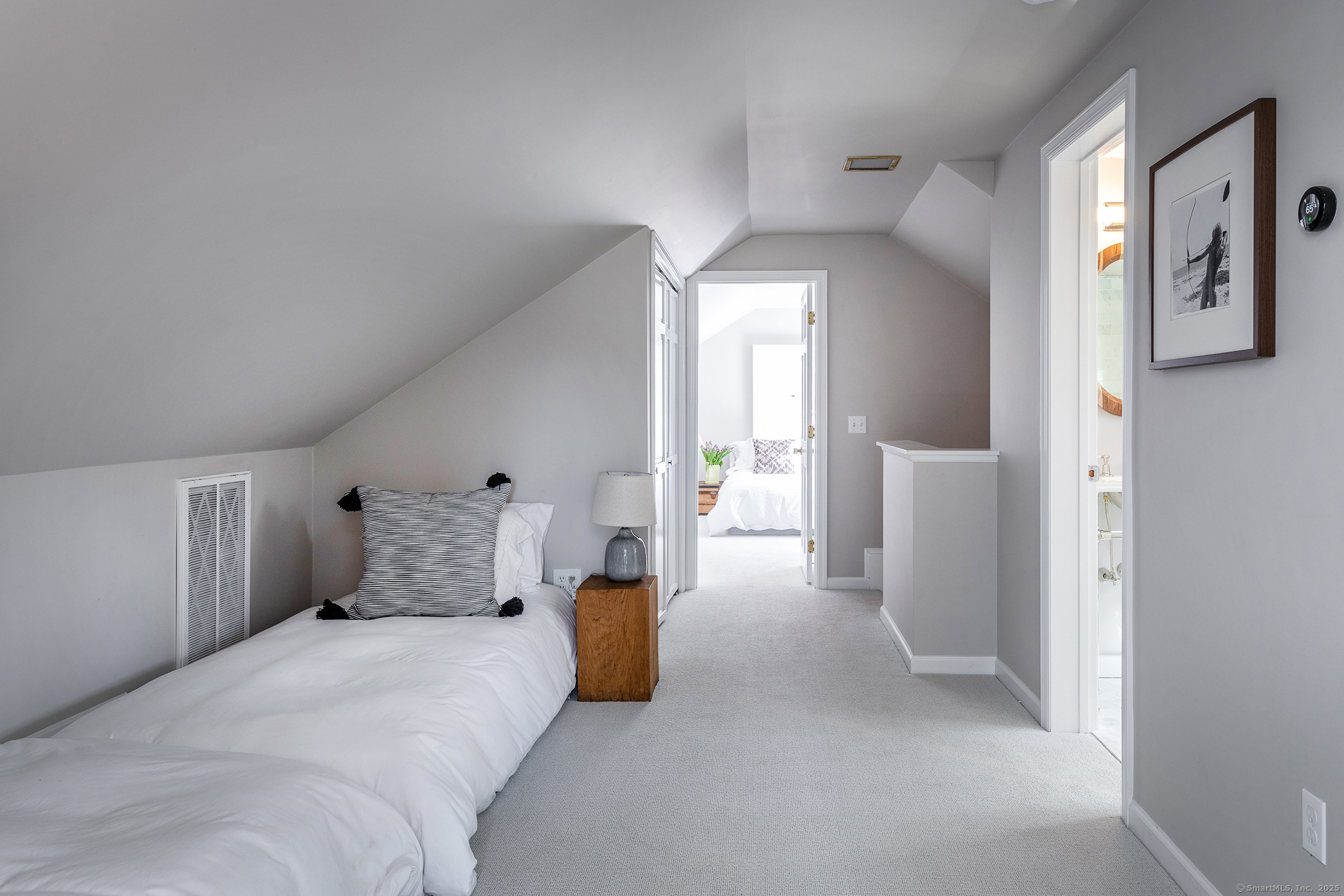 108 East, Washington, Connecticut 06793