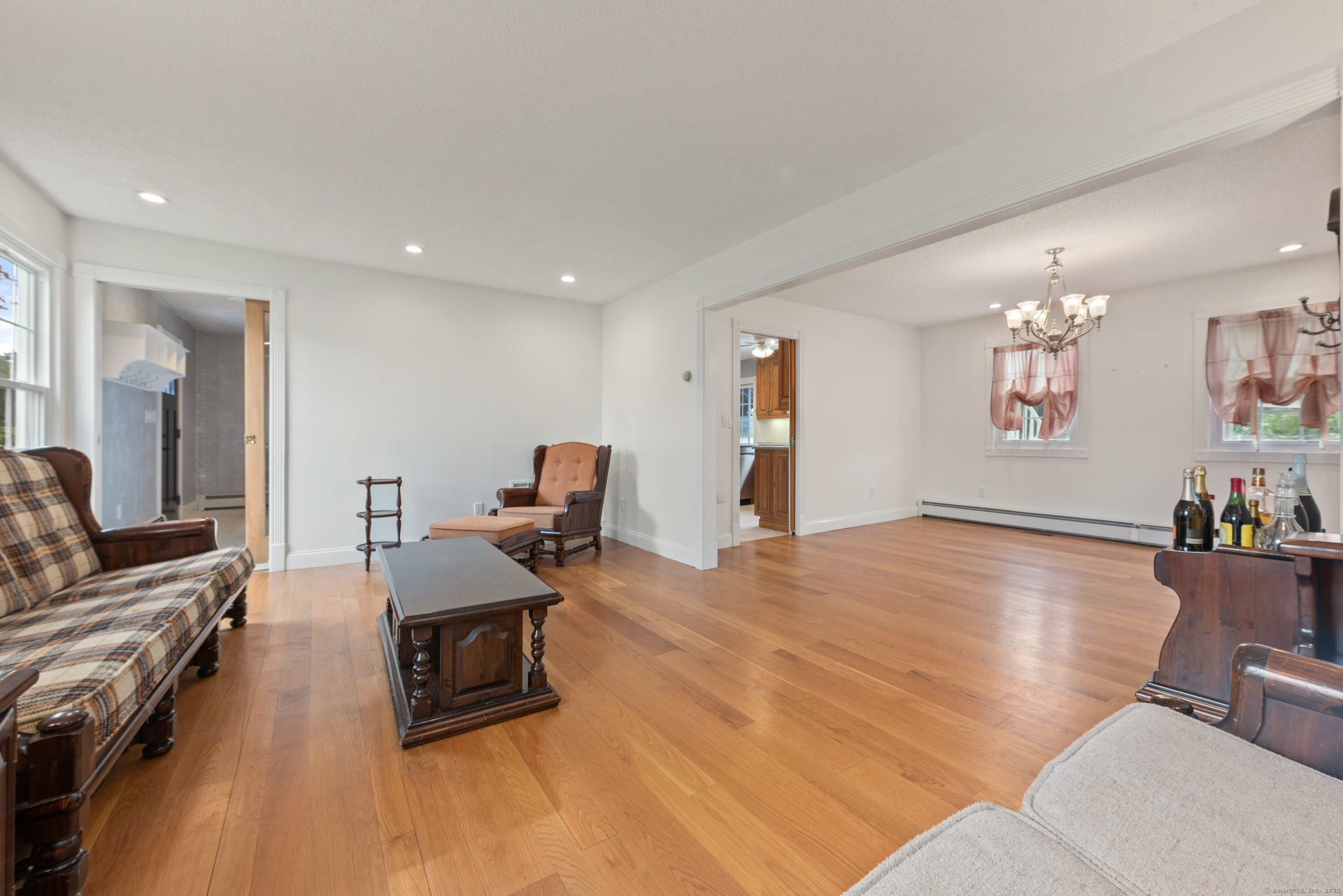 154 Rock, North Haven, Connecticut 06473